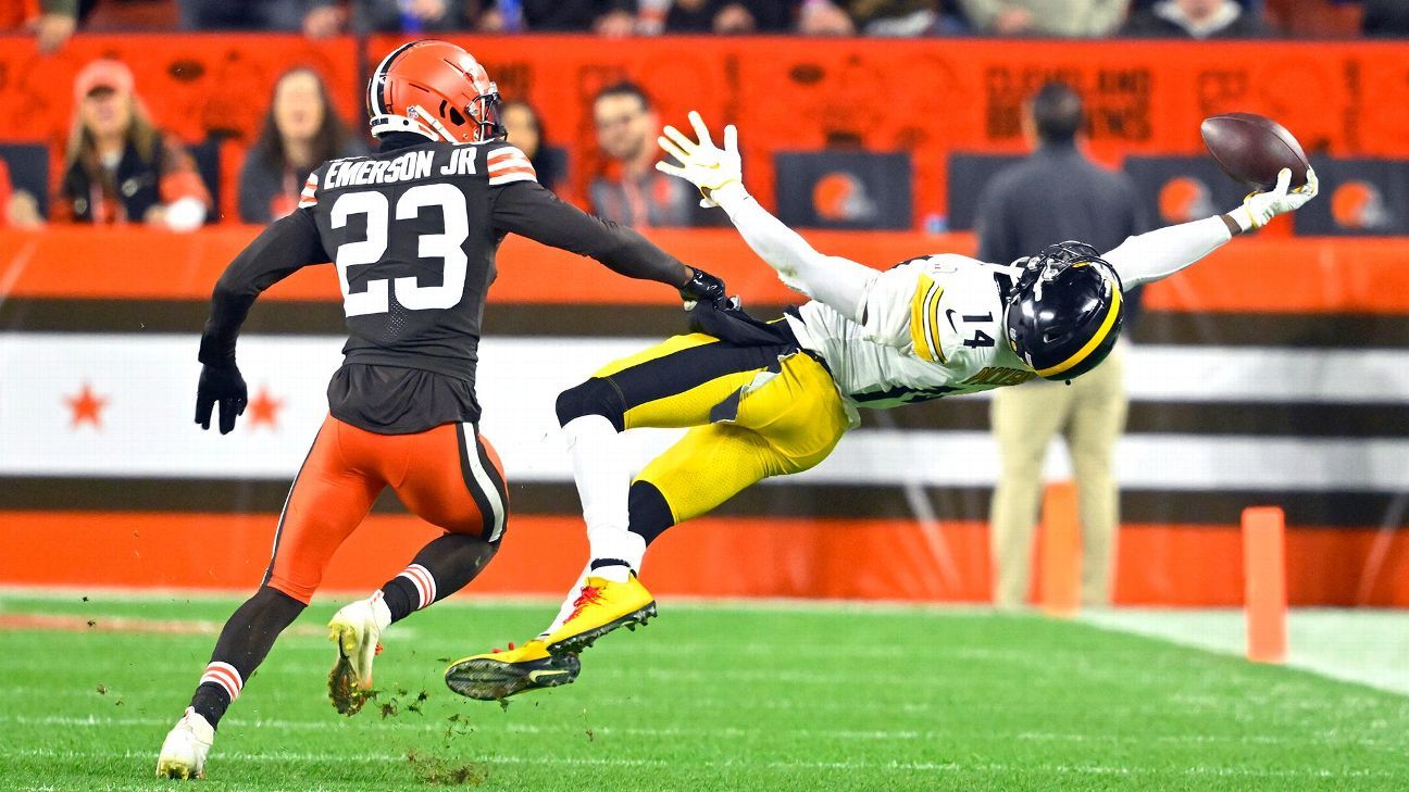 George Pickens' One Handed Catch Sets Up Steelers' First Touchdown Against Browns