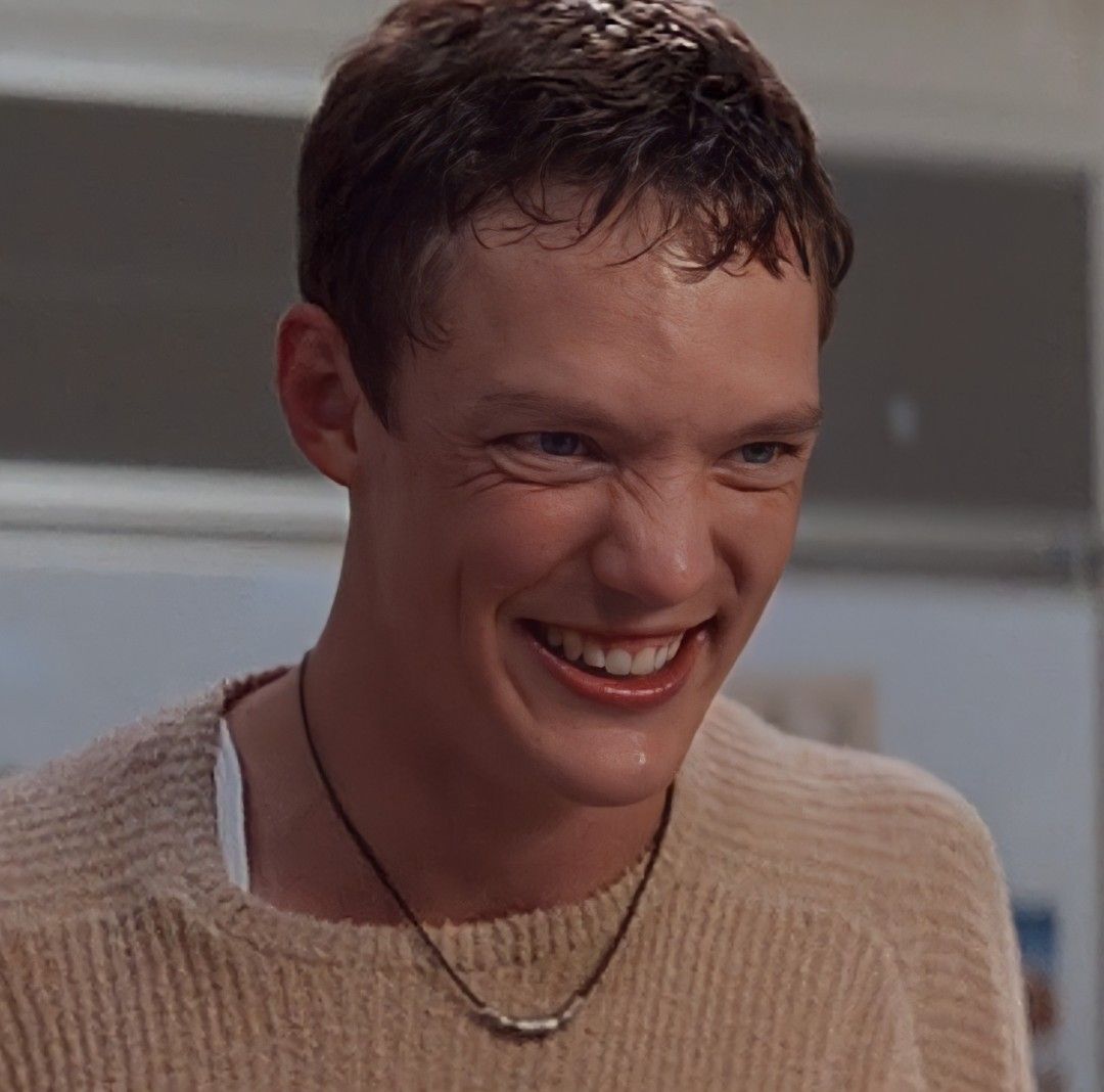 Stu Macher Scream. Scream movie, Scary movies, Just beautiful men