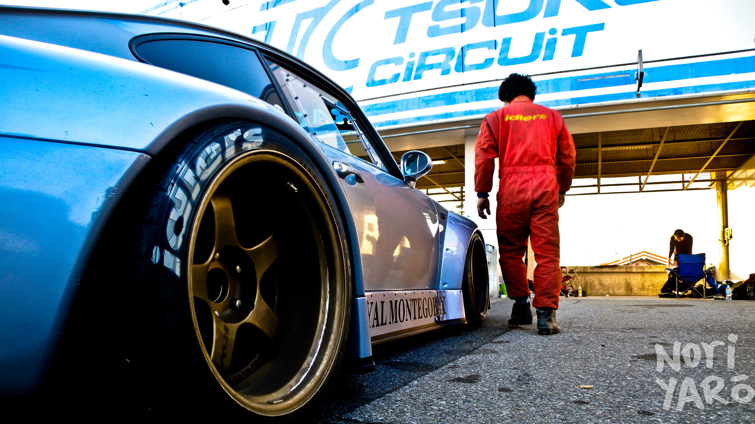 WALLPAPER WEDNESDAY: Rauh Welt Tsukuba Pits And Skyline GT R Nür