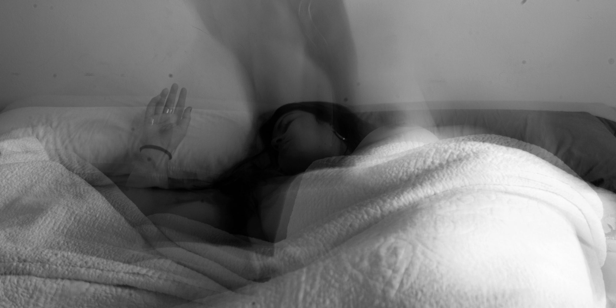 What Causes Sleep Paralysis? An Inside Look at the Waking Nightmare