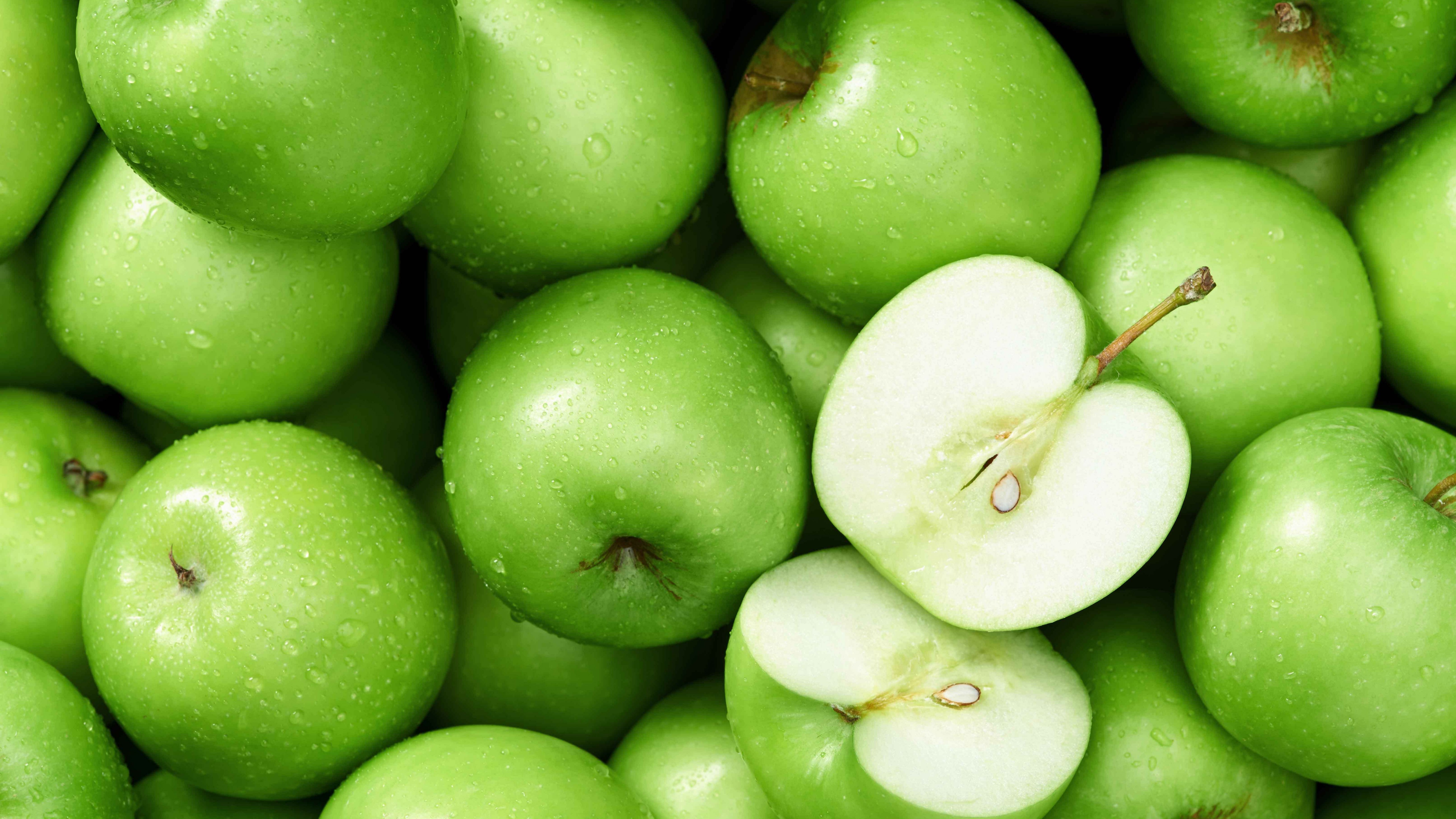 Green apple background  Pictures of food • Foodiesfeed • Food pictures  —Pictures of food • Foodiesfeed • Food pictures