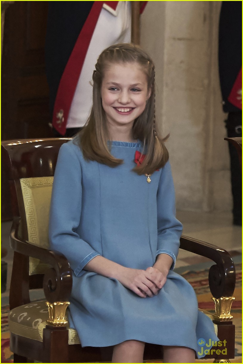 Princess Leonor of Spain Receives Order of Golden Fleece Honor From Father King Felipe VI: Photo 1136384. Princess Leonor Picture. Just Jared Jr