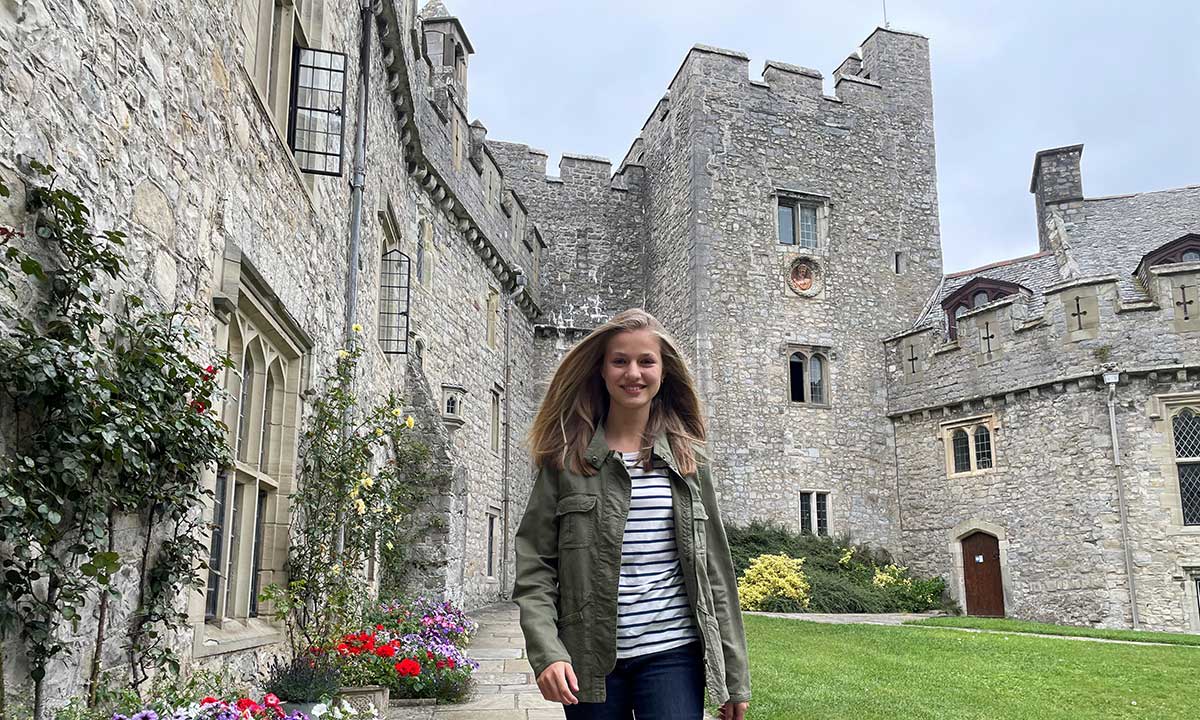 Princess shares photo from inside new college and it looks just like a fairytale. HELLO!