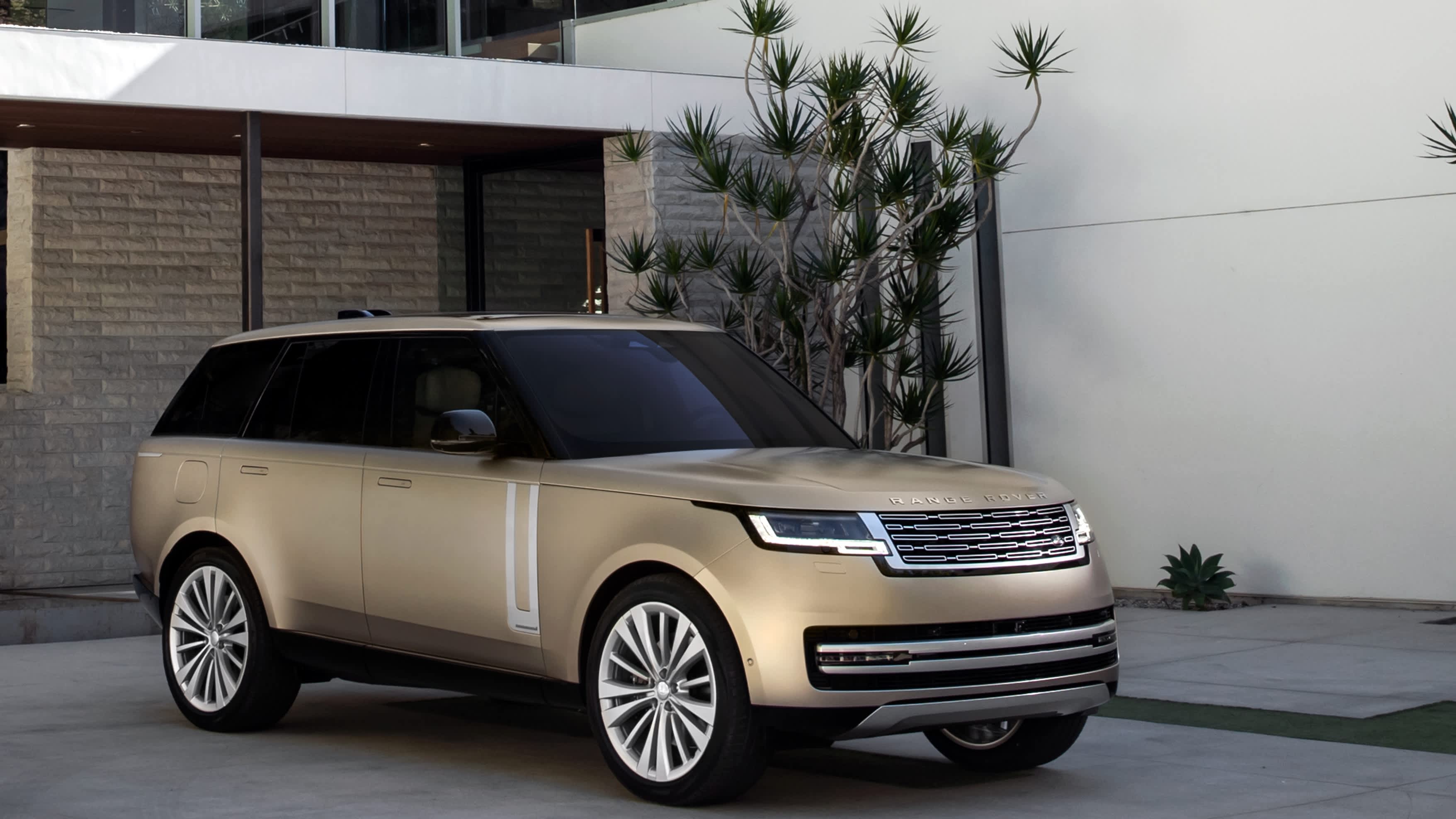2023 Range Rover Detailed Further, Order Books Open For Plug In Hybrid And SV