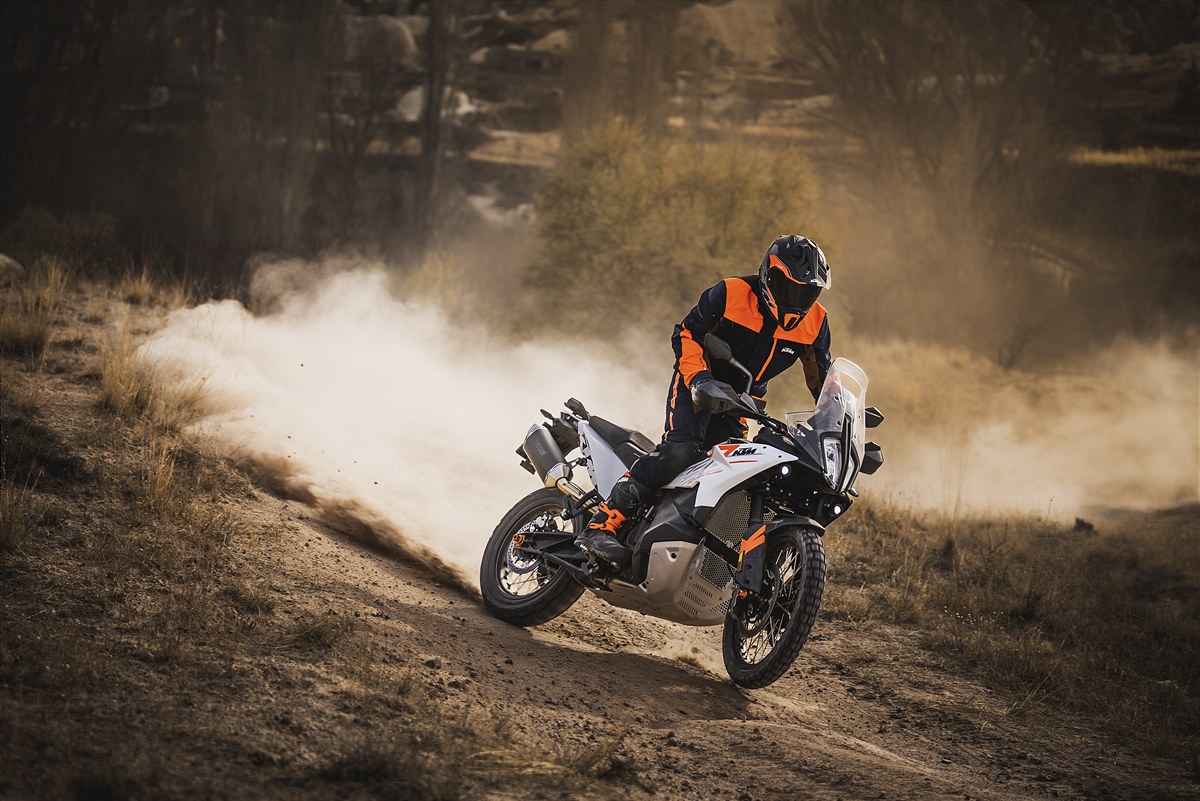 DARE TO TAKE THE NEXT STEP: DISCOVER THE WORLD OF EXPLORATION WITH THE REVIVED KTM 790 ADVENTURE PRESS CENTER