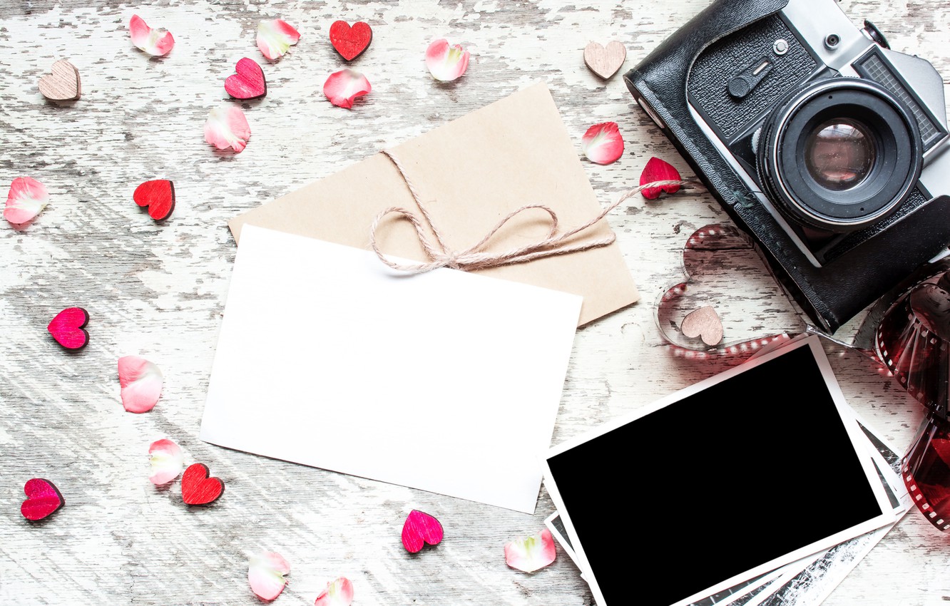 Wallpaper photo, camera, frame, petals, hearts, love, vintage, photo, wood, pink, camera, romantic, hearts, Valentine's Day, petals, decoration image for desktop, section праздники