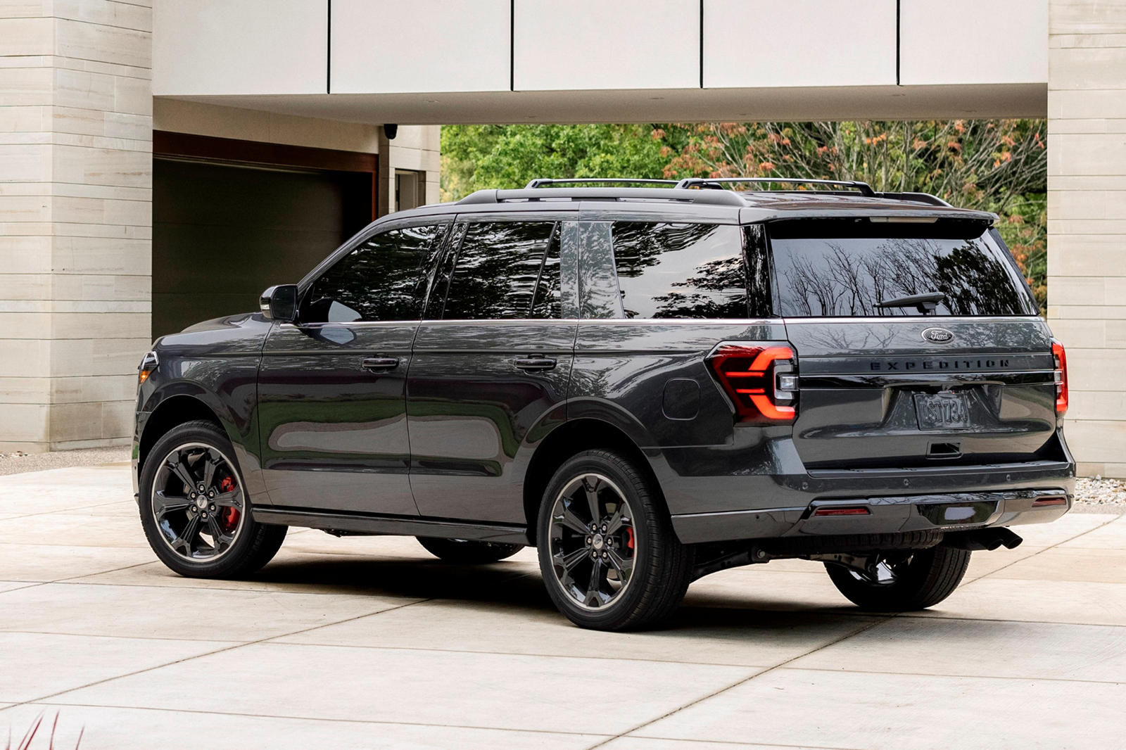 2023 Ford Expedition Exterior Dimensions: Colors Options & Accessories