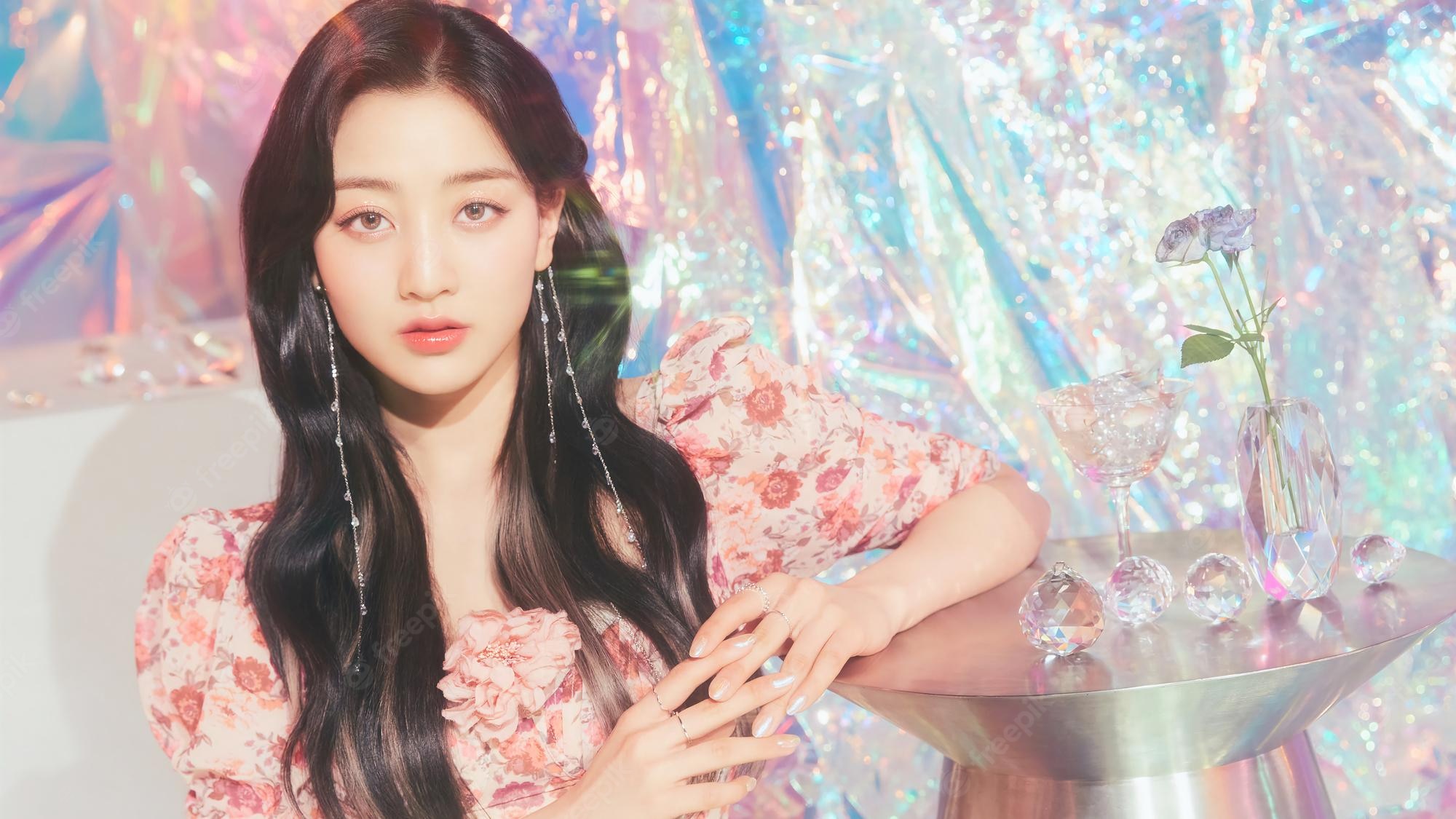 Premium Photo. Wallpaper 4k twice jihyo (alcohol free 2)