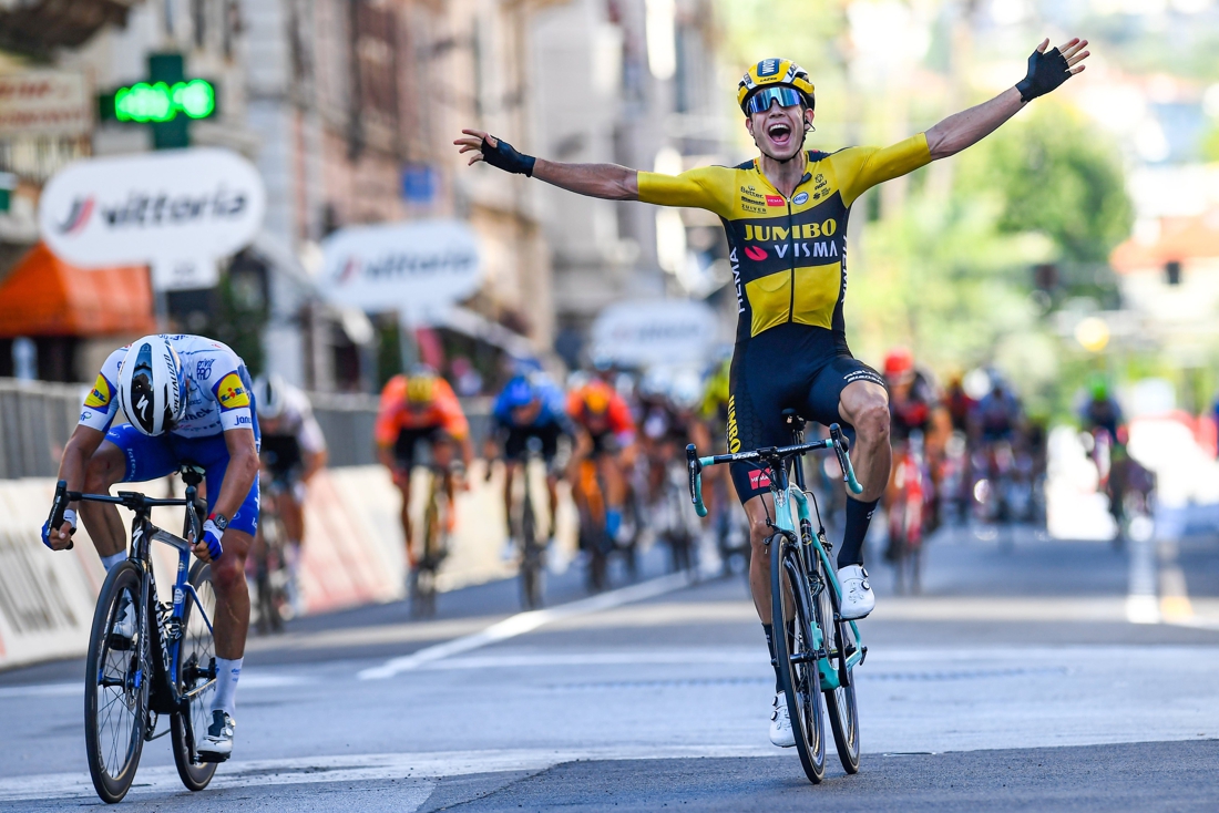 Wout Van Aert Deed Wat Andere Grote Renners Niet Lukte: Op Zijn 25ste Milaan Sanremo Winnen. Gazet Van Antwerpen Mobile