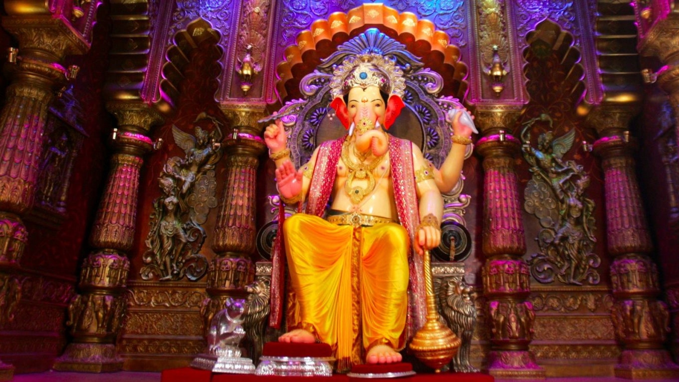 Lalbaugcha Raja LIVE: Watch Lalbaugcha Raja Visarjan in Mumbai. CNT India. Condé Nast Traveller India