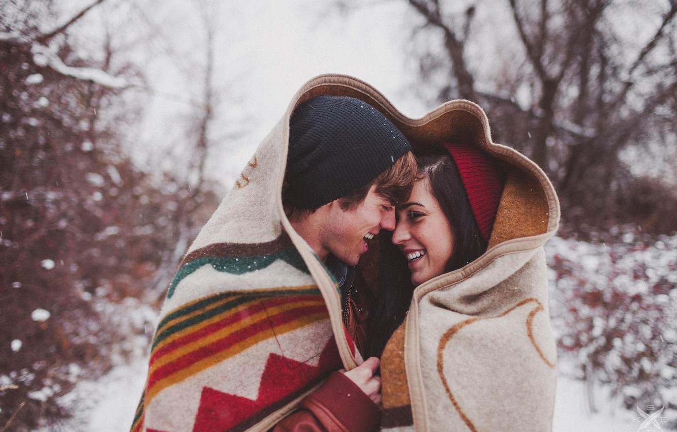Wallpaper cold, winter, girl, snow, love, happiness, guy, smile, huddled under a blanket, together image for desktop, section ситуации