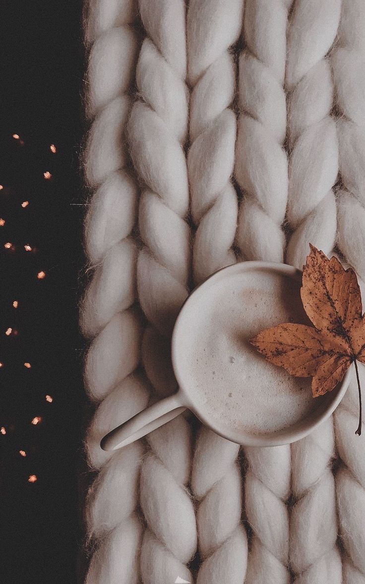Cozy fall. Fall wallpaper, Winter wallpaper, Autumn photography