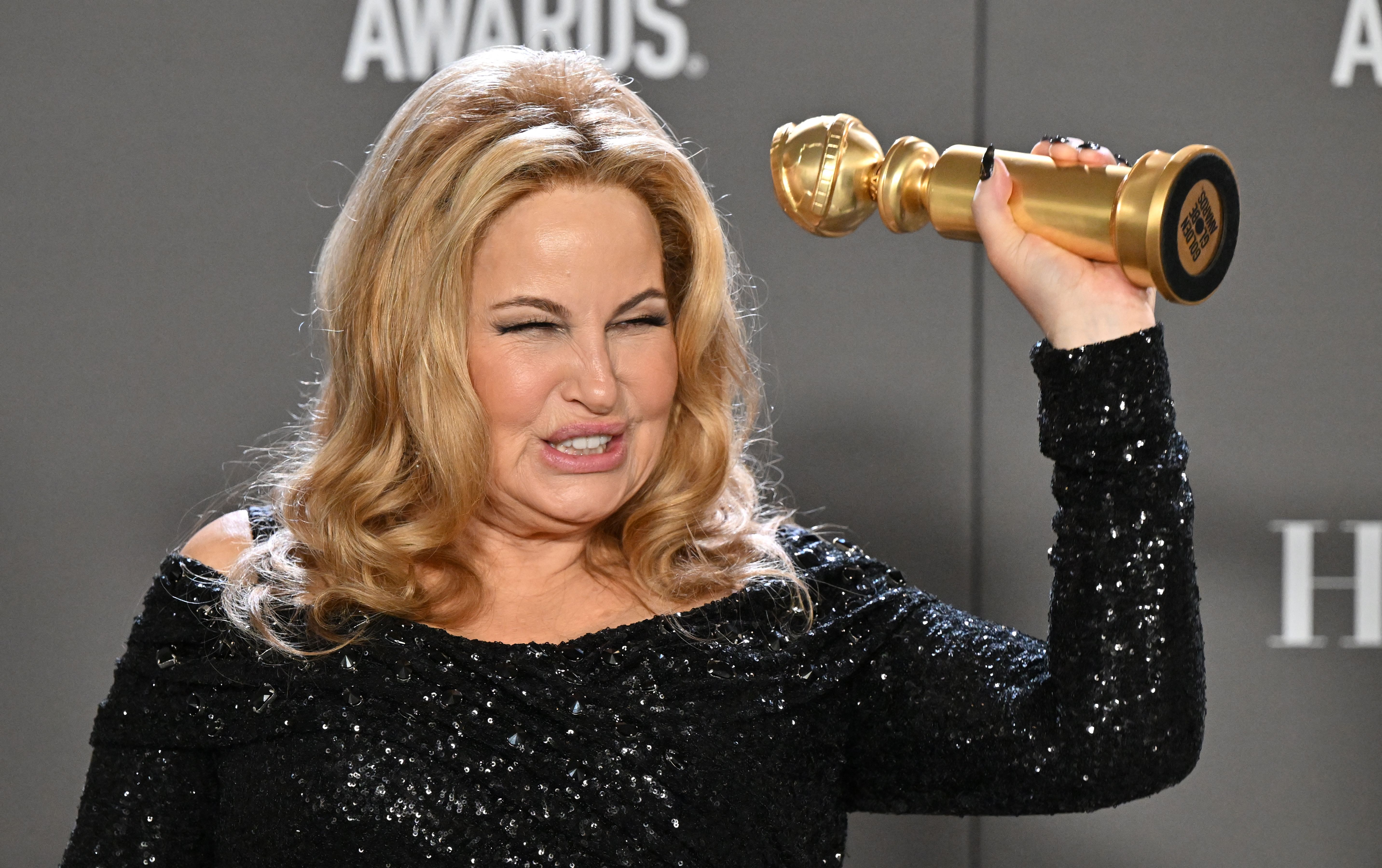 2023 Golden Globes: Jennifer Coolidge's Best Moments on Stage