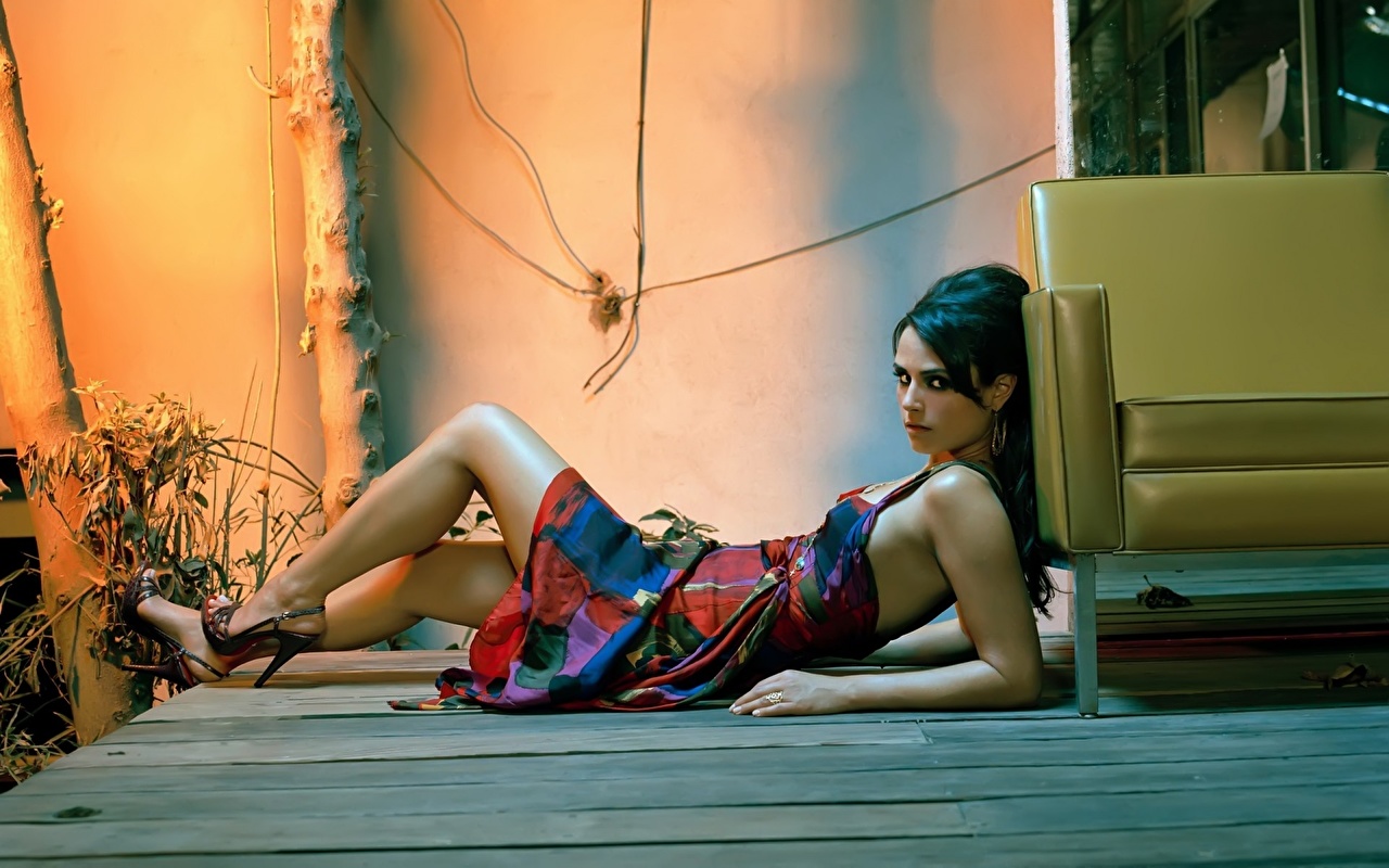 Desktop Wallpaper Jordana Brewster Celebrities