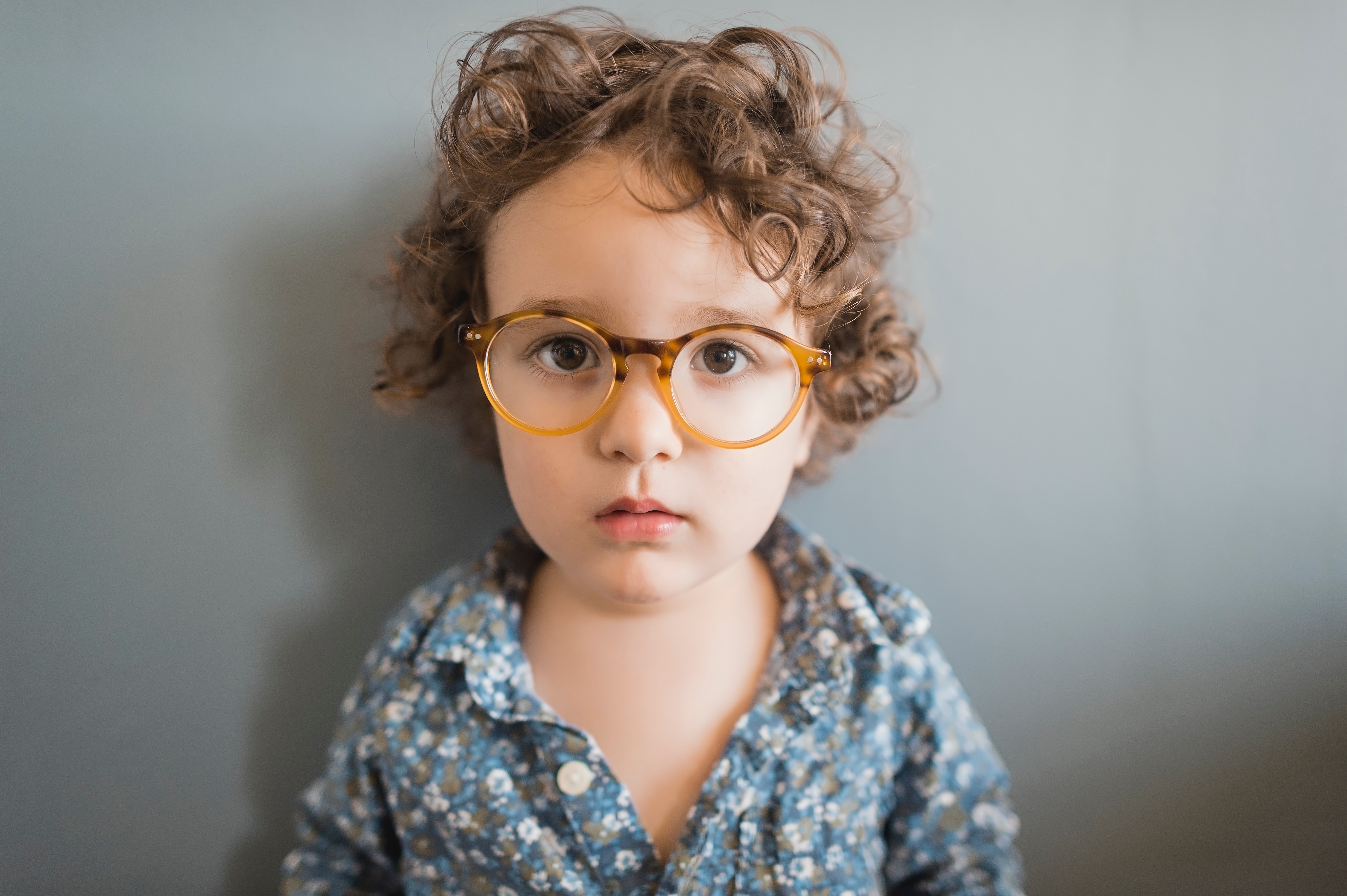 4928x3280 glasses, school, toddler wearing glasses, doctor, Free picture, boy, kid, confused, shirt, curly hair, hope, smart, toddles, glass Gallery HD Wallpaper