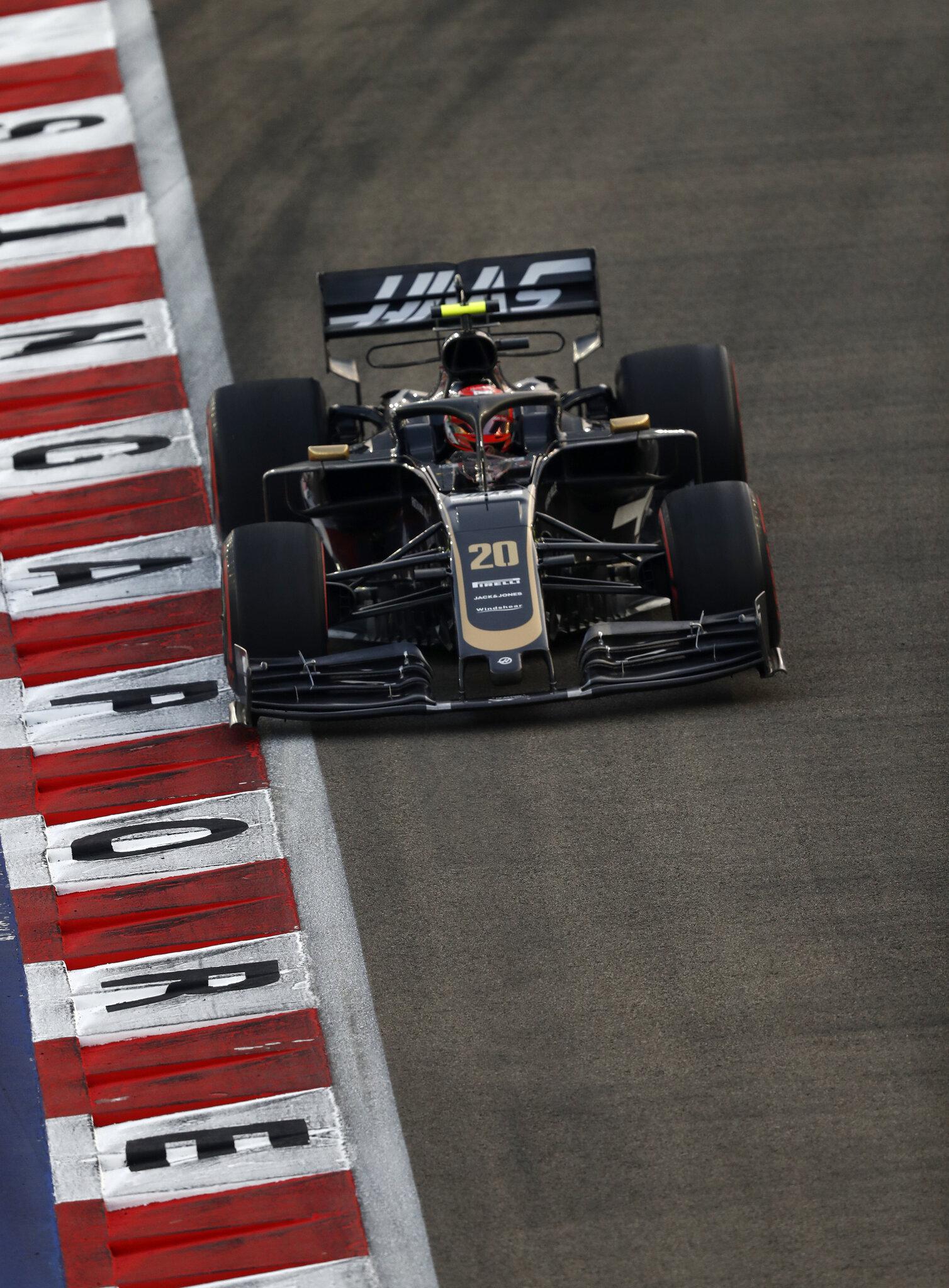 Mobile wallpaper.. 2019 Singapore GP Magnussen (Haas) [1508x2048]