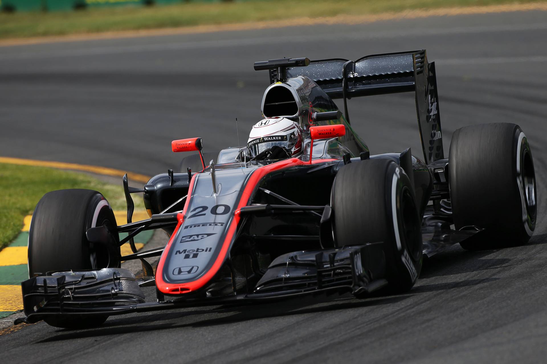 Kevin Magnussen, McLaren Honda, MP4 30. Marco's Formula 1 Page