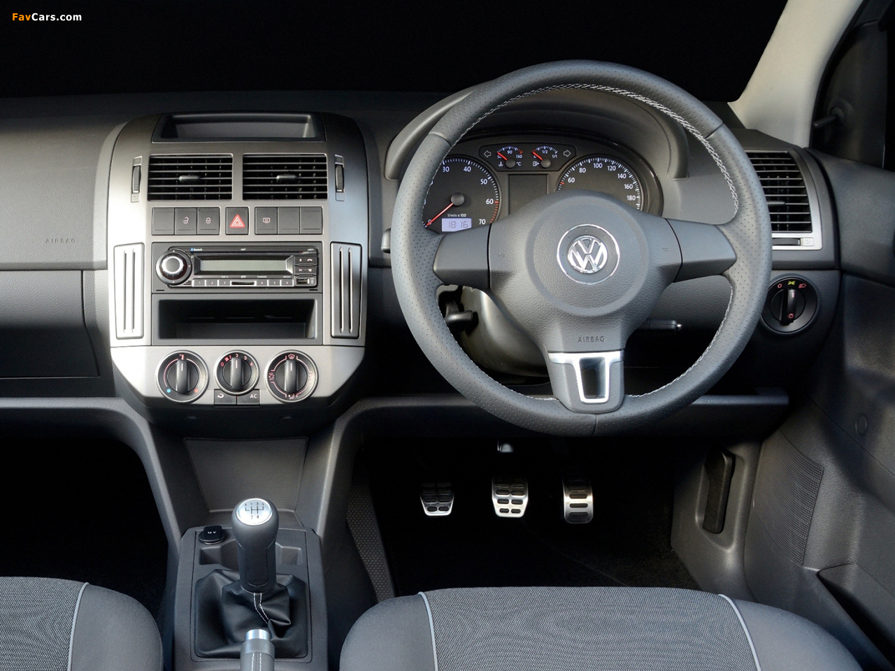 Volkswagen Polo Vivo Maxx (Typ 9N3) 2013 wallpaper (1280x960)