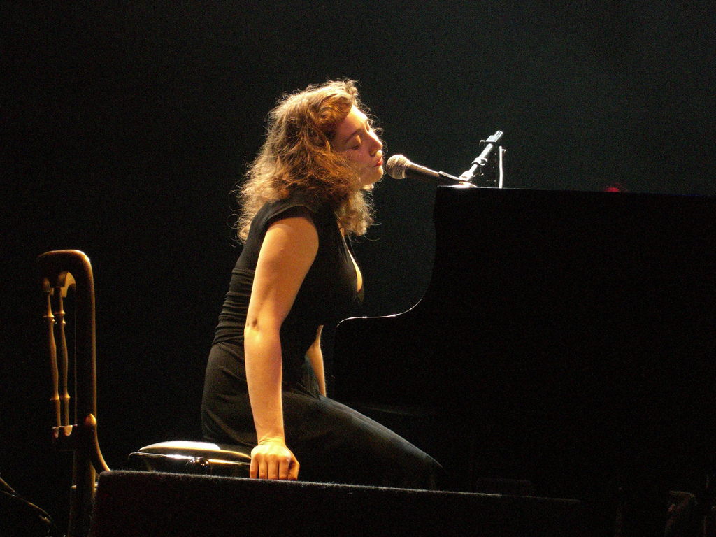 Regina Regina Spektor 1647807 1024 768
