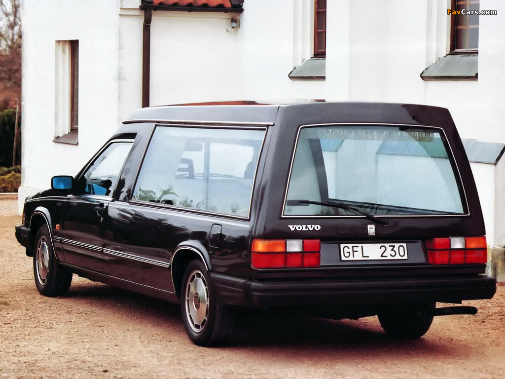Nilsson Volvo 740 Hearse wallpaper (1024x768)