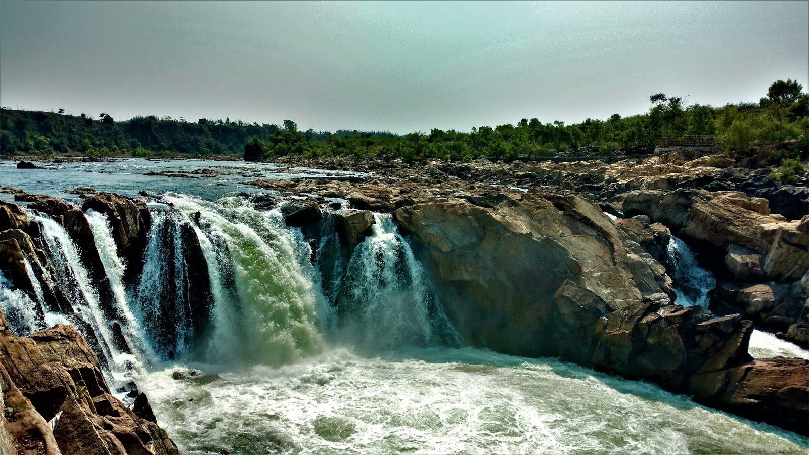 Dhuandhar Falls Bhedaghat Jabalpur