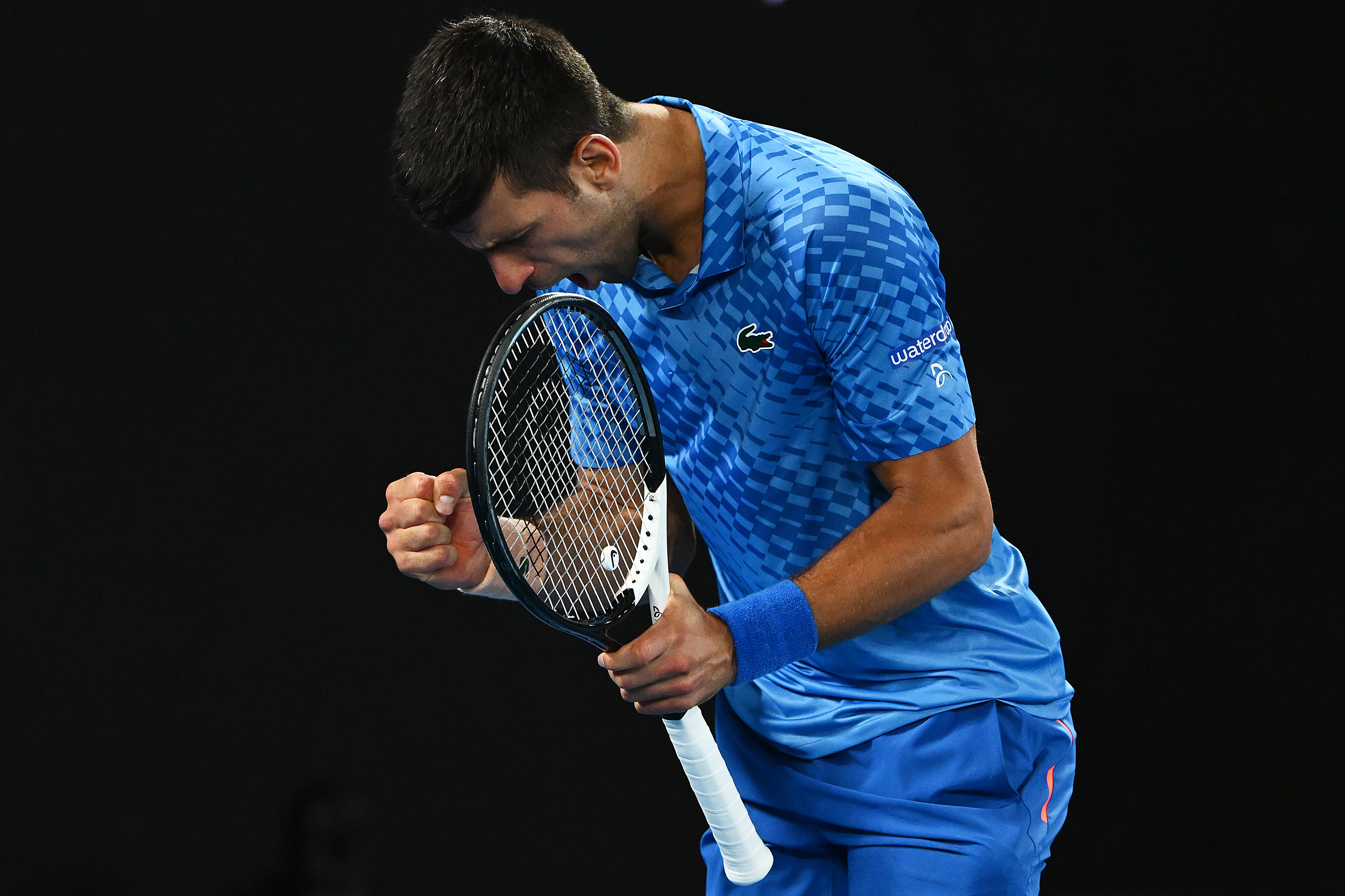 Novak Djokovic Secures Spot in Australian Open Fourth Round – NBC Chicago