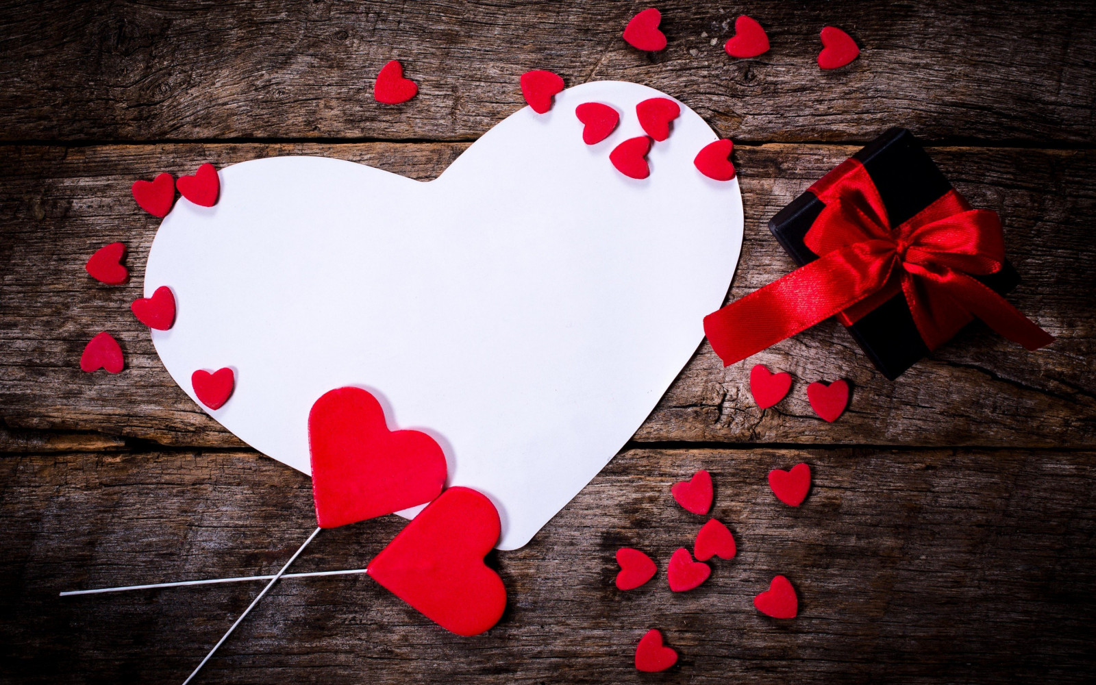 Wallpaper, 2880x1800 px, a, background, black, box, colorfull, day, gift, heart, hearts, holiday, lot, love, of, red, romance, Valentine, Valentineand039s, white, wooden 2880x1800