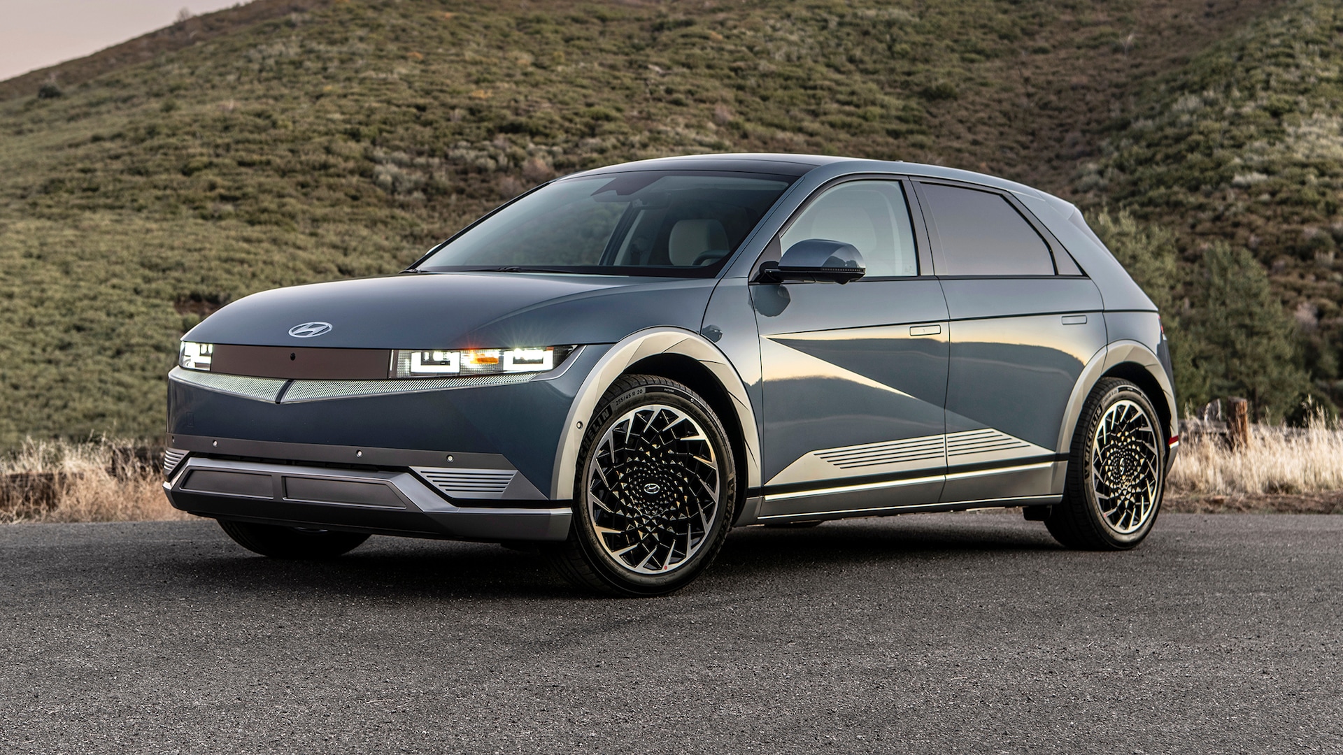 2022 Hyundai Ioniq 5 First Drive: Tesla's Competition Is Catching Up