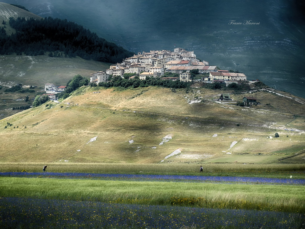 Castelluccio di Norcia com'era. my account facebook