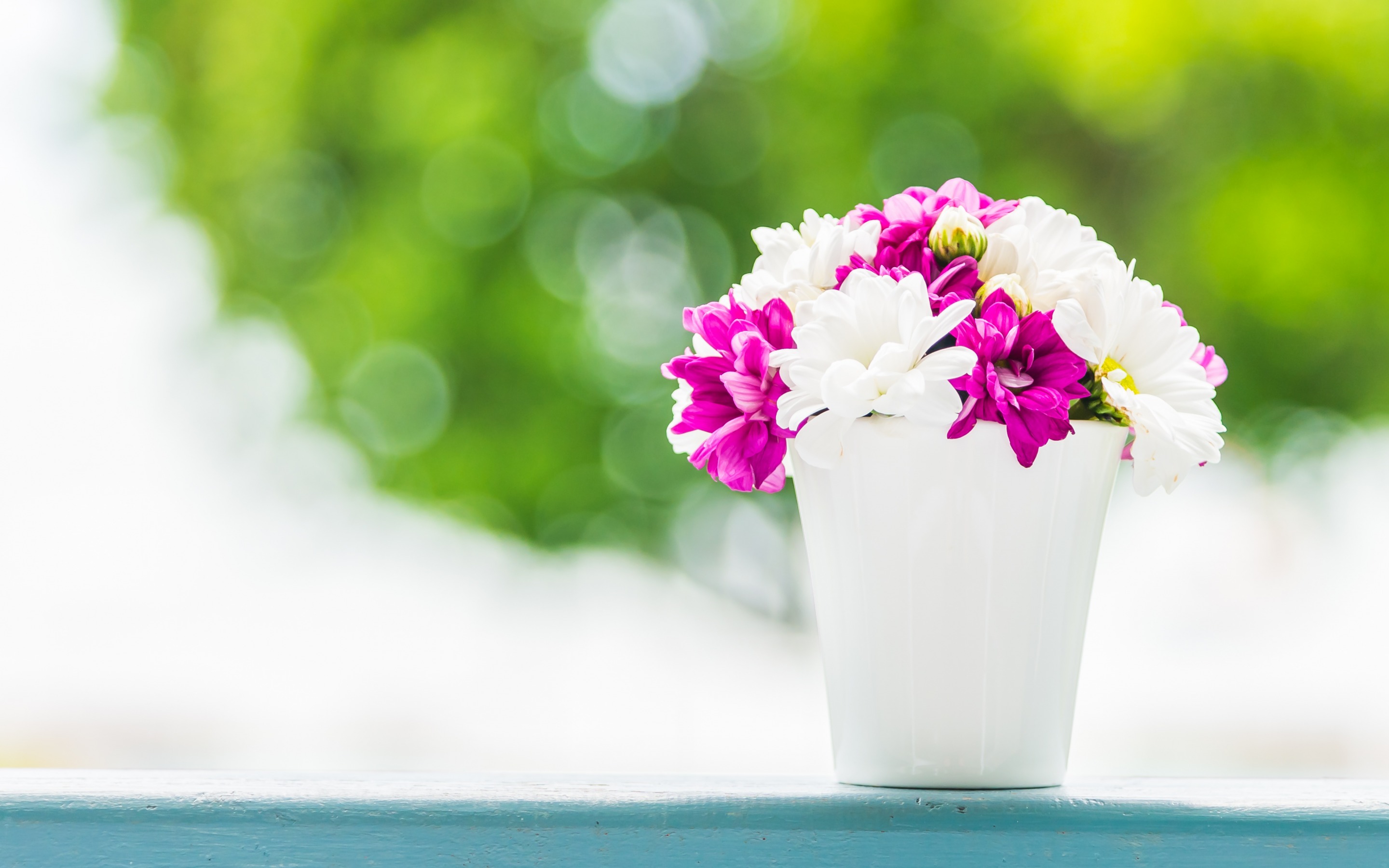 Download wallpaper spring bouquet, violet white flowers, vase, spring, beautiful flowers for desktop with resolution 2880x1800. High Quality HD picture wallpaper