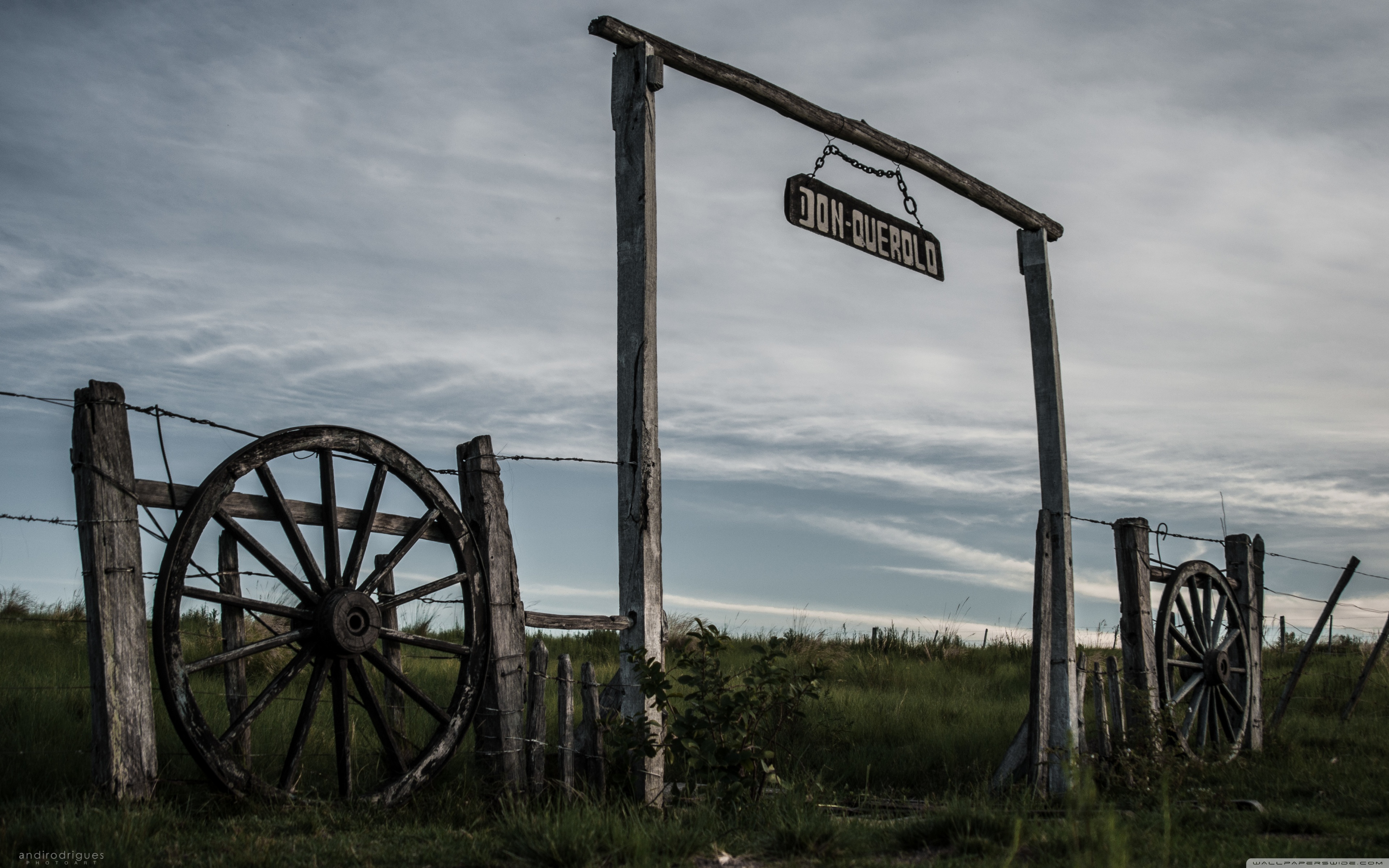 Beutiful Old Farm Gate Ultra HD Desktop Background Wallpaper for: Widescreen & UltraWide Desktop & Laptop