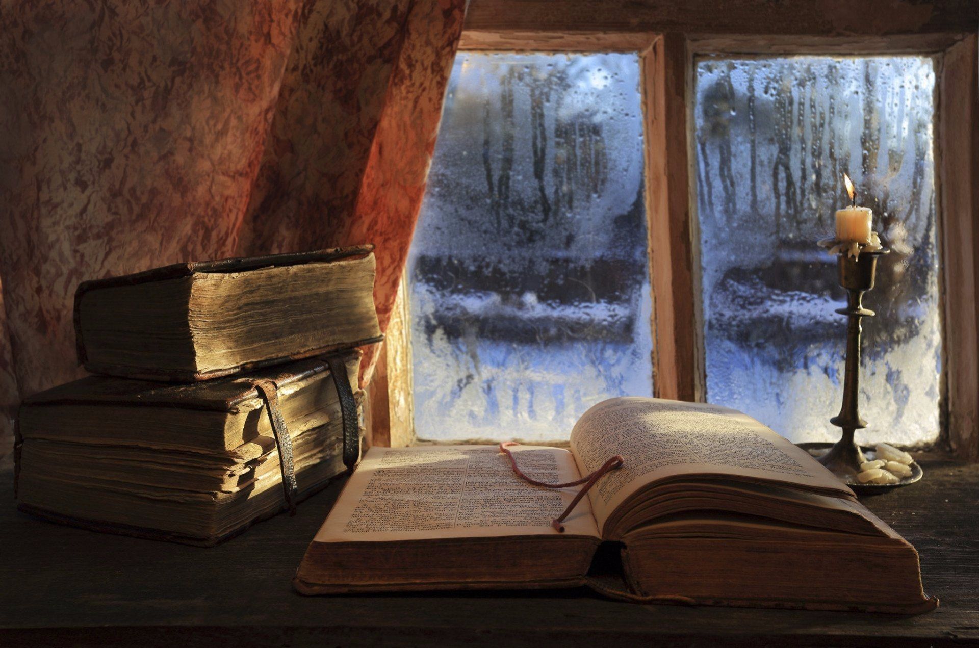 Cozy Books Wallpaper