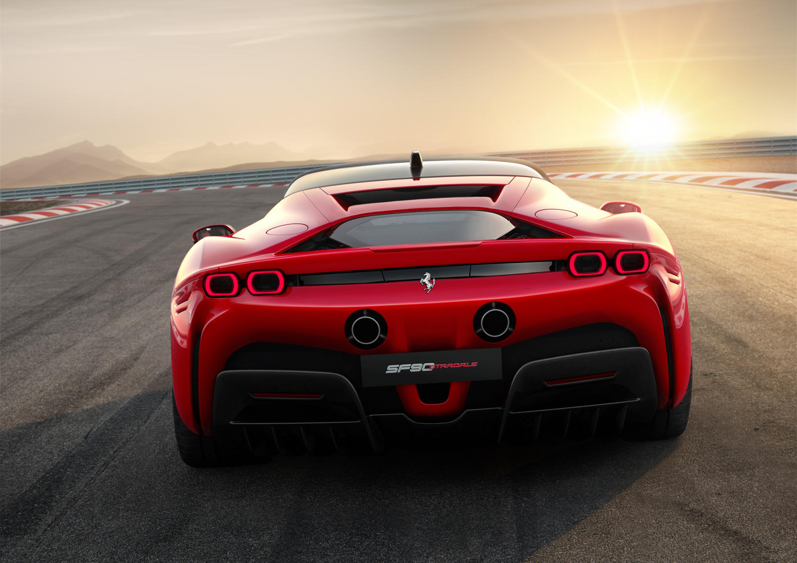 2022 Ferrari SF90 Stradale Exterior Photo