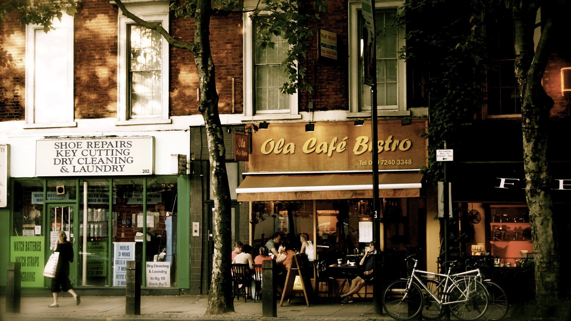 The old cozy cafe in the city Desktop wallpaper 1280x800