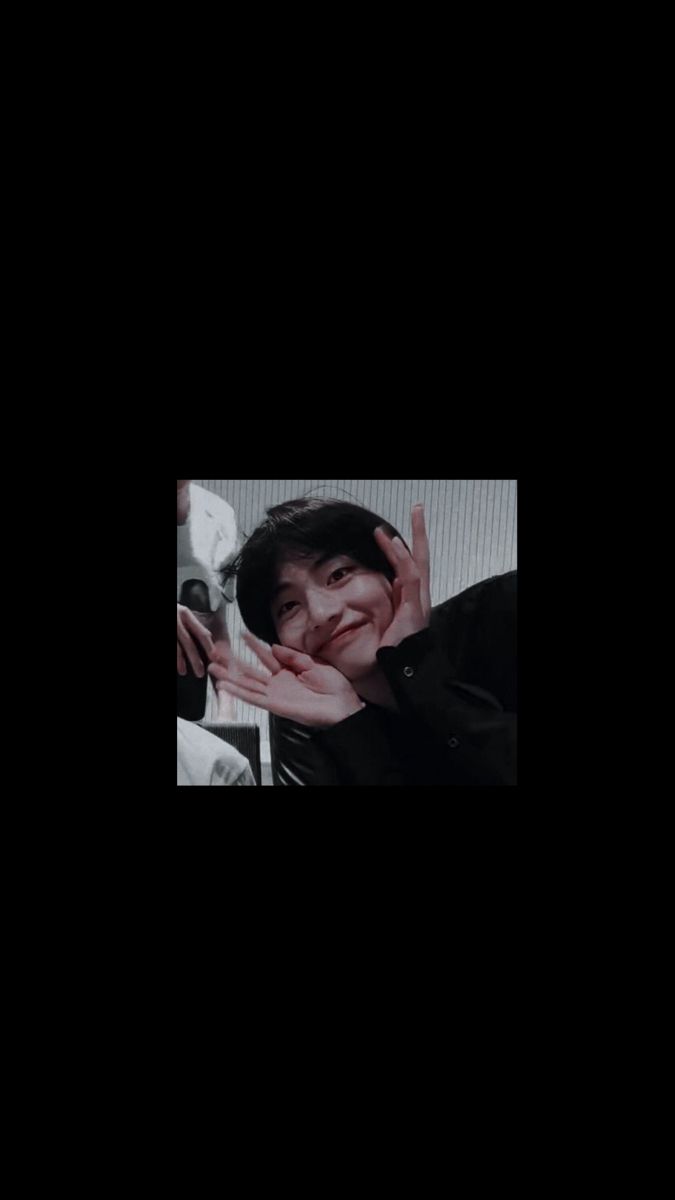 Taehyung black hair wallpaper. Kim taehyung wallpaper, Bts wallpaper, Bts taehyung