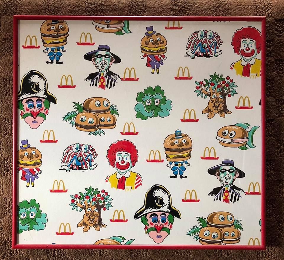 This rare piece of cartoon McDonaldland Wallpaper was created in early 1971 for use in McDonald's restaurants. McDonaldland first appeared on TV in Jan. 19. ポスター