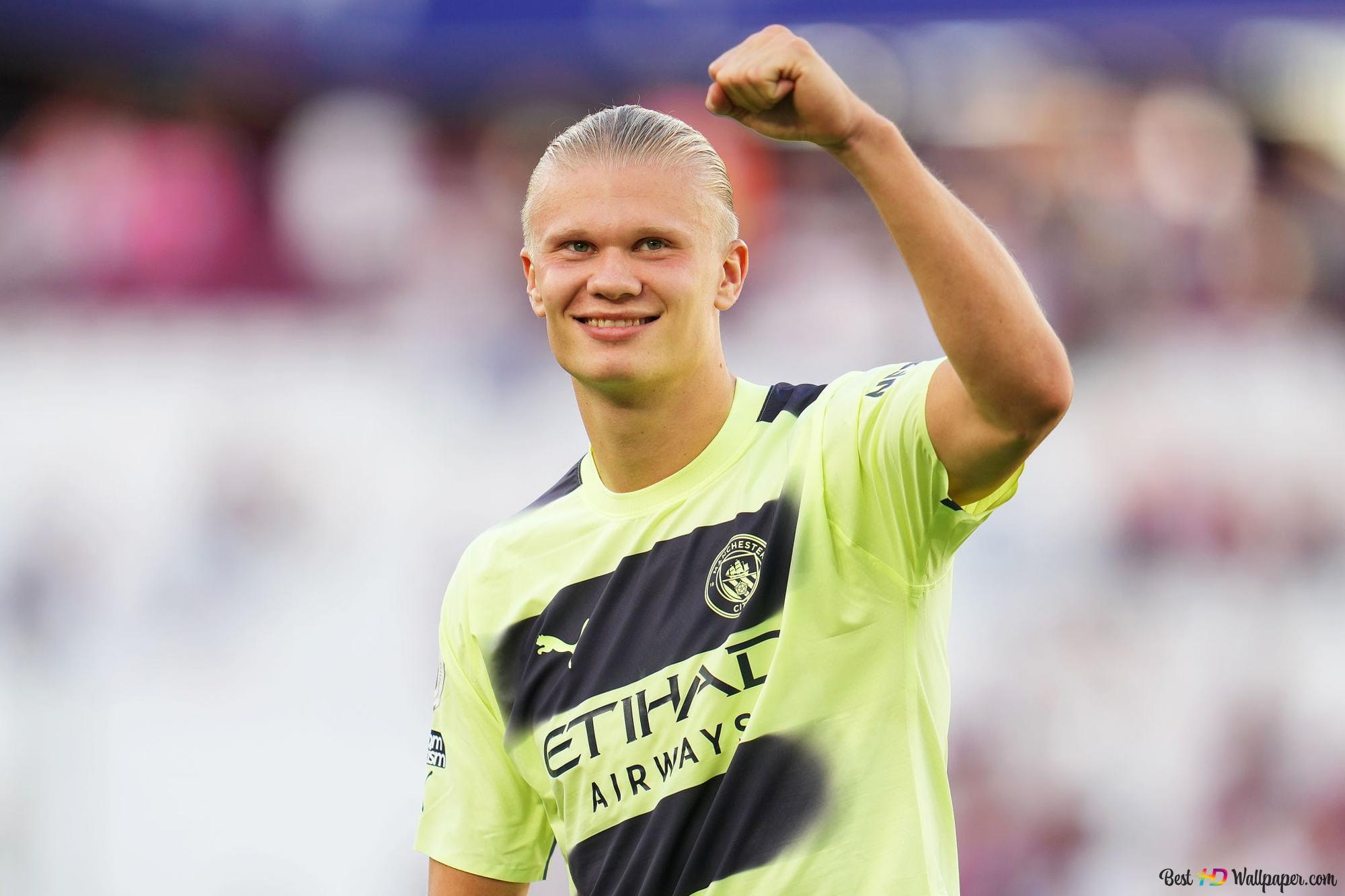 Manchester City young football player Erling Haaland hand sign 2K wallpaper download