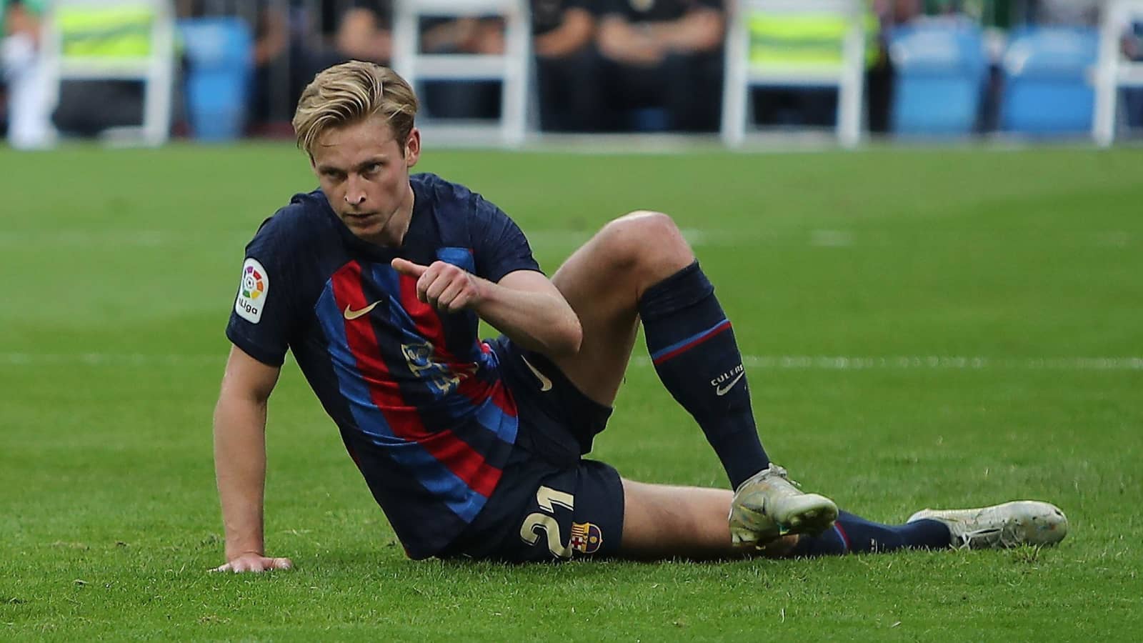 Frenkie De Jong: Barcelona U Turn Gives Man Utd And Liverpool Clue Over 2023 Transfer
