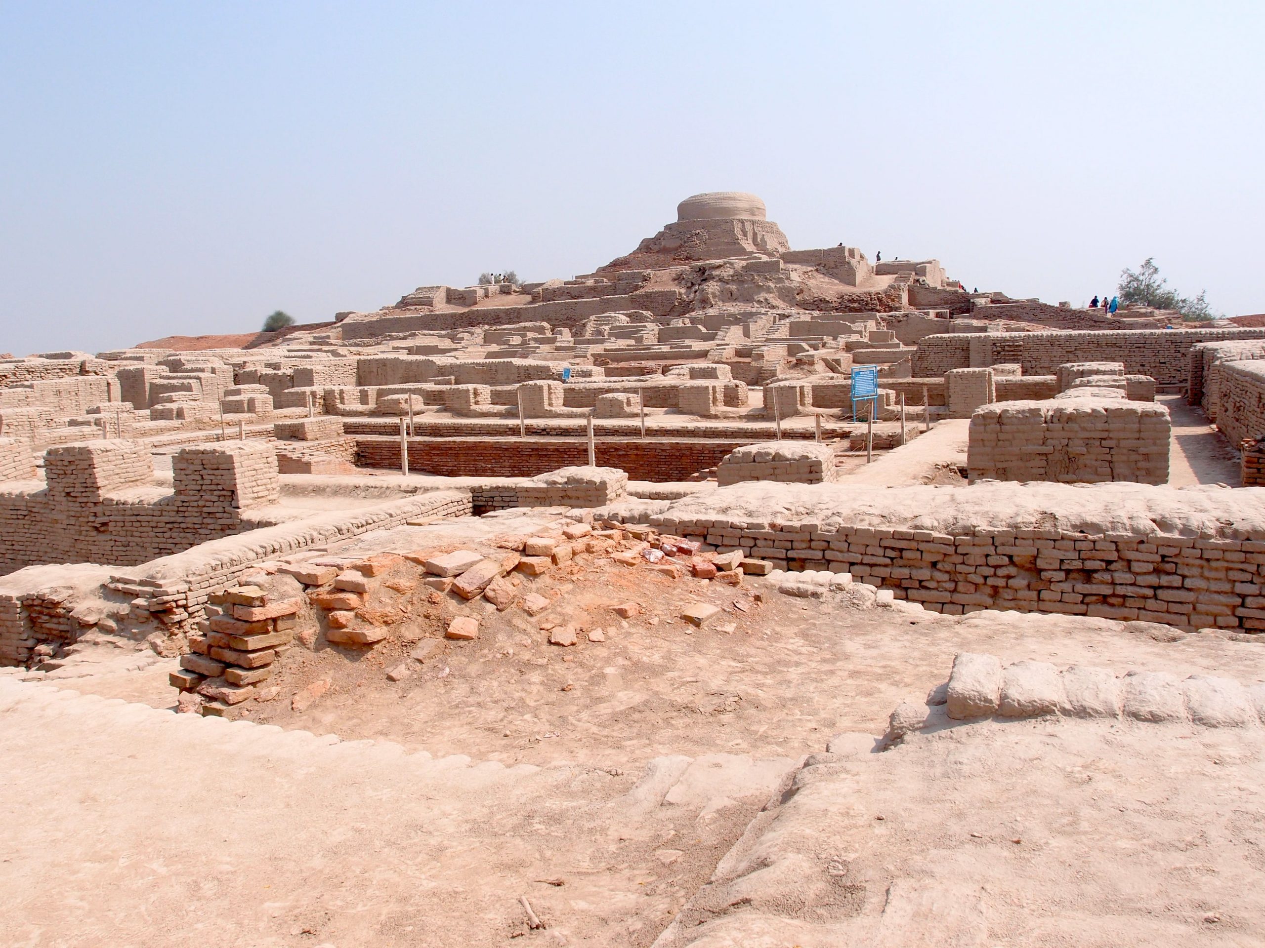 Contemporaneous with ancient Egypt and Mesopotamia the Indus Valley Civilization city of 'Mohenjo Daro': Skilled urban planners with a reverence for the control of water
