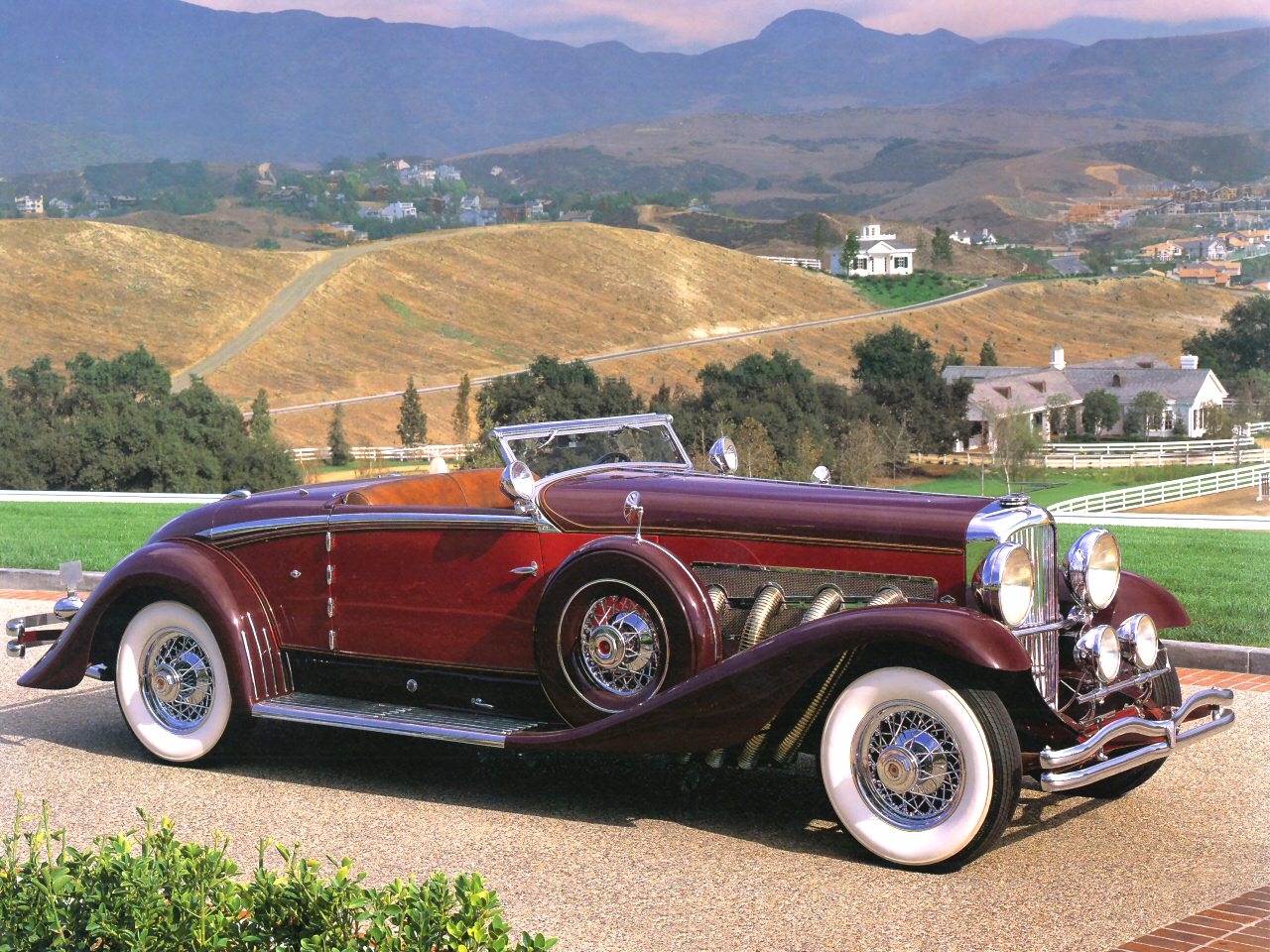 Duesenberg Model SJ Convertible By Walker Grande Red Maroon Fsvr