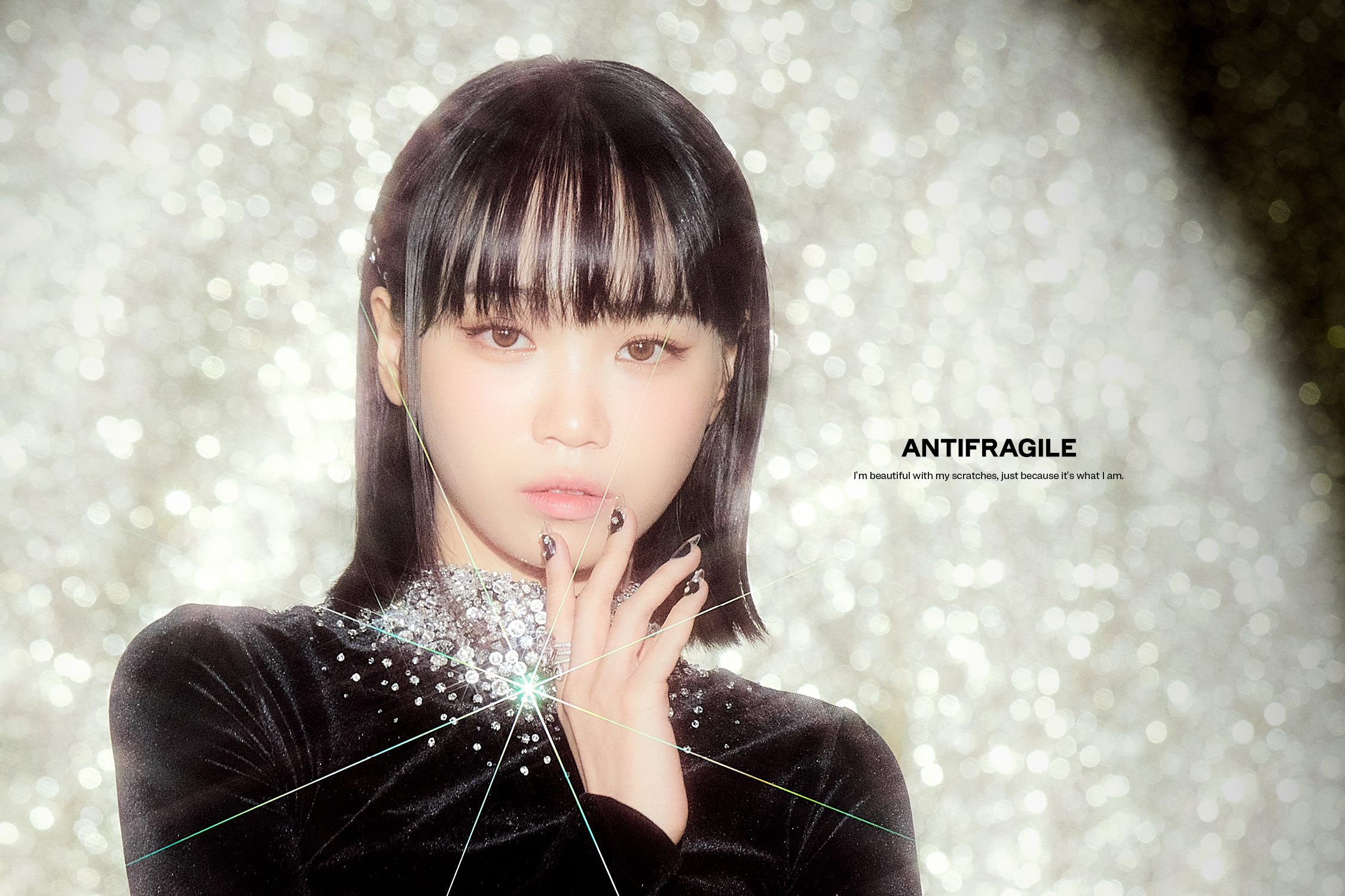 ANTIFRAGILE' IRIDESCENT OPAL KIM CHAEWON