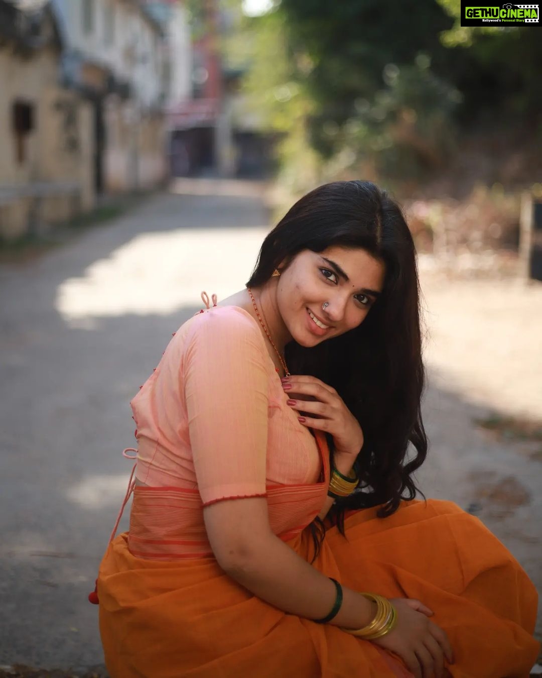 Actress Pragya Nagra HD Photo and Wallpaper June 2022