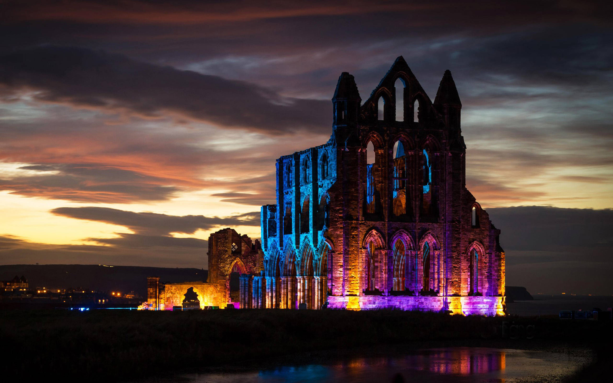 Download Yorkshire Whitby Abbey Wallpaper