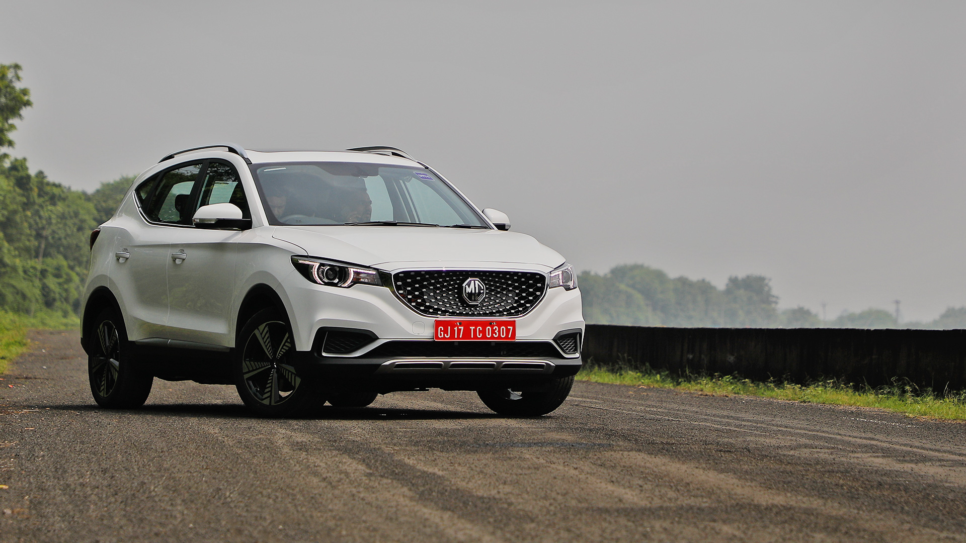 MG ZS EV 2019 STD Exterior Car Photo