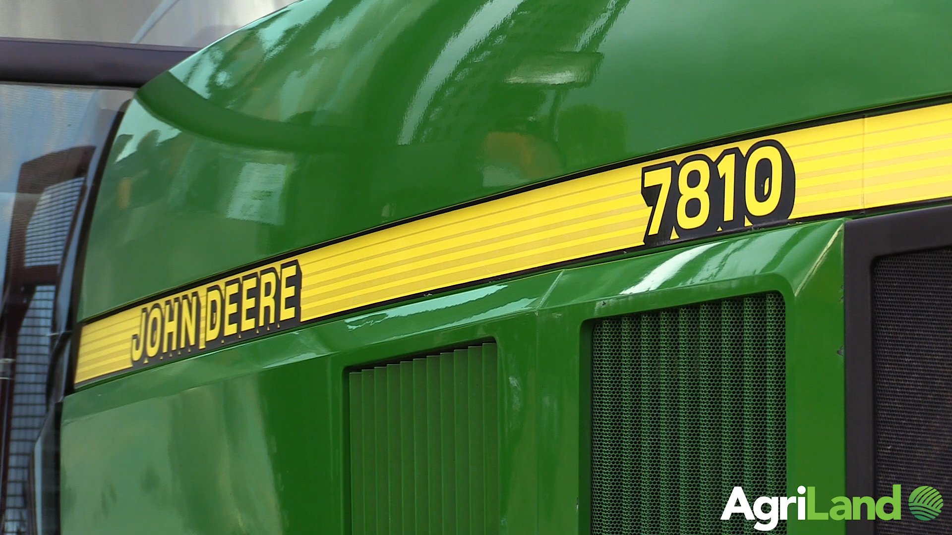 Video: 'It's one of the best tractors John Deere ever made'