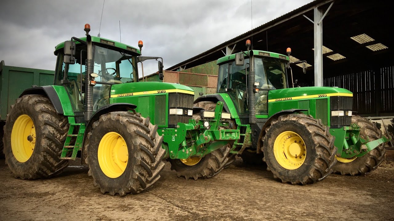 John Deere 7810 Tractor: WORKING CLASSIC