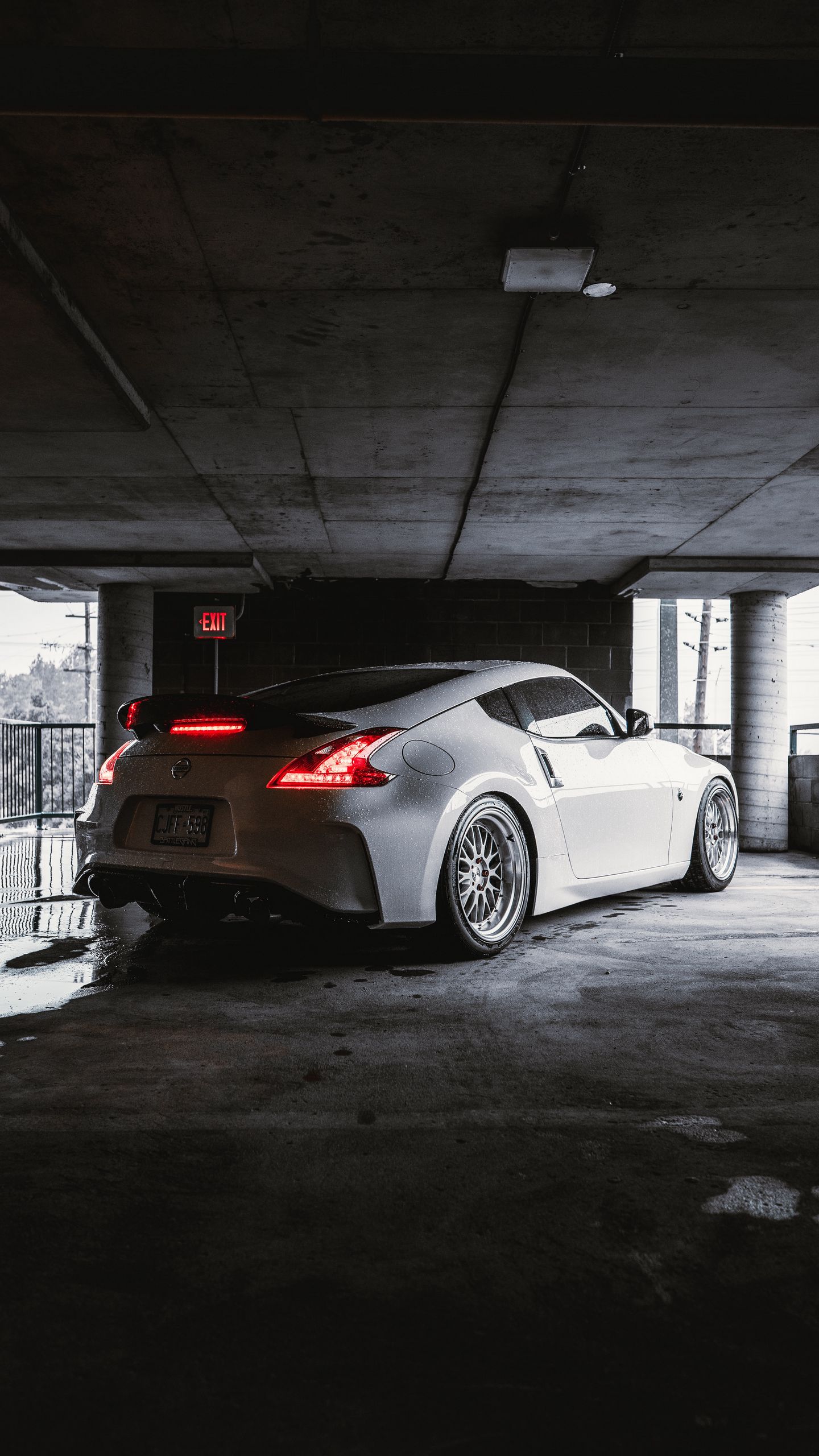 Download wallpaper 1440x2560 nissan 370z, nissan, car, sports car, white, headlights qhd samsung galaxy s6, s7, edge, note, lg g4 HD background
