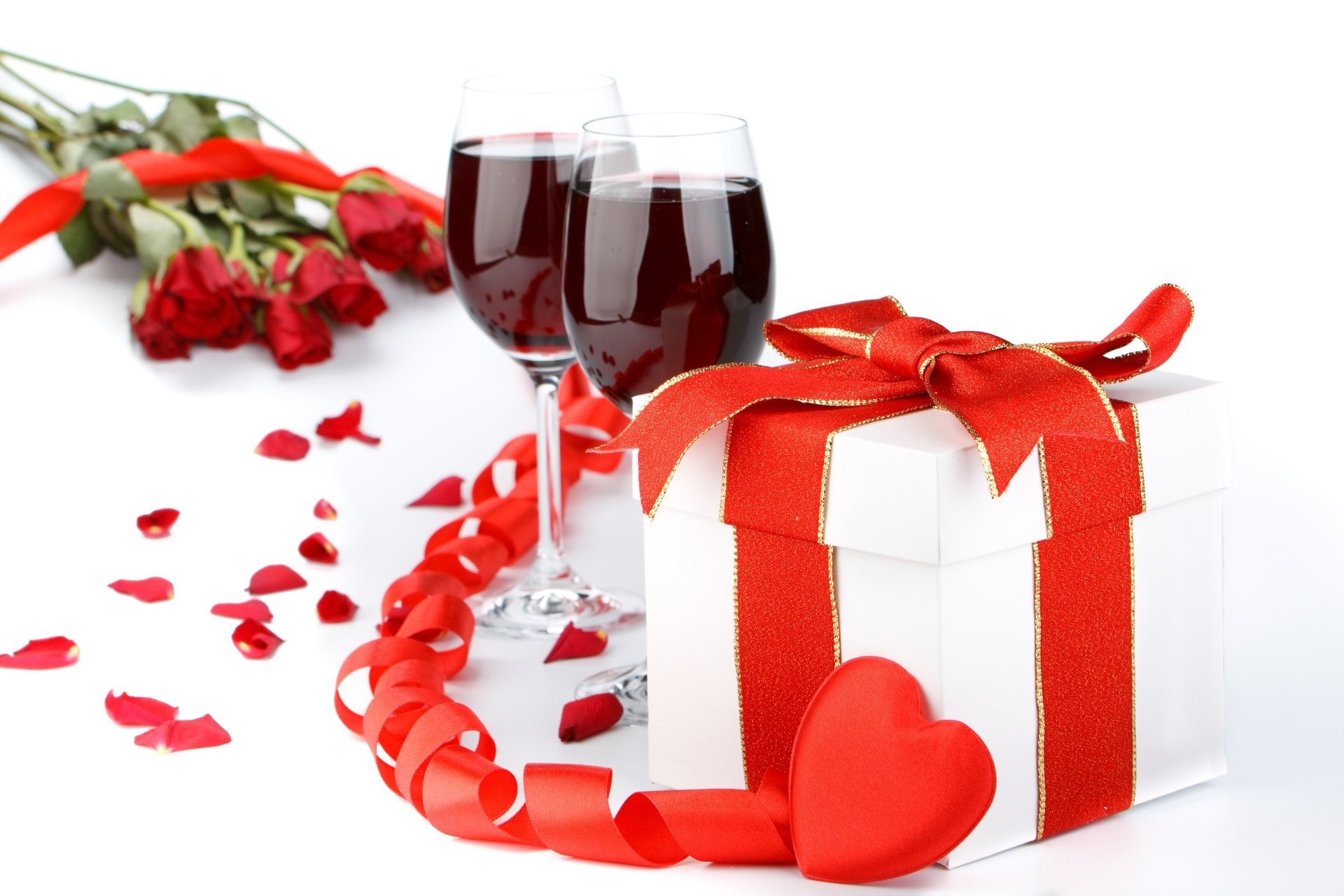 holidays wine valentine's day glasses gifts heart belt food photo