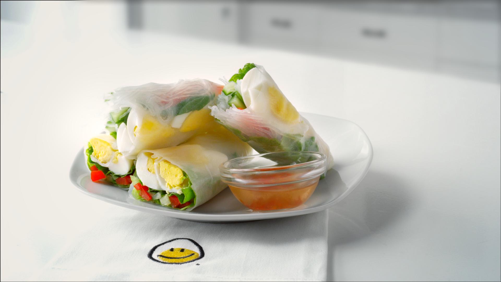 Egg & Veggie Salad Rolls Recipe