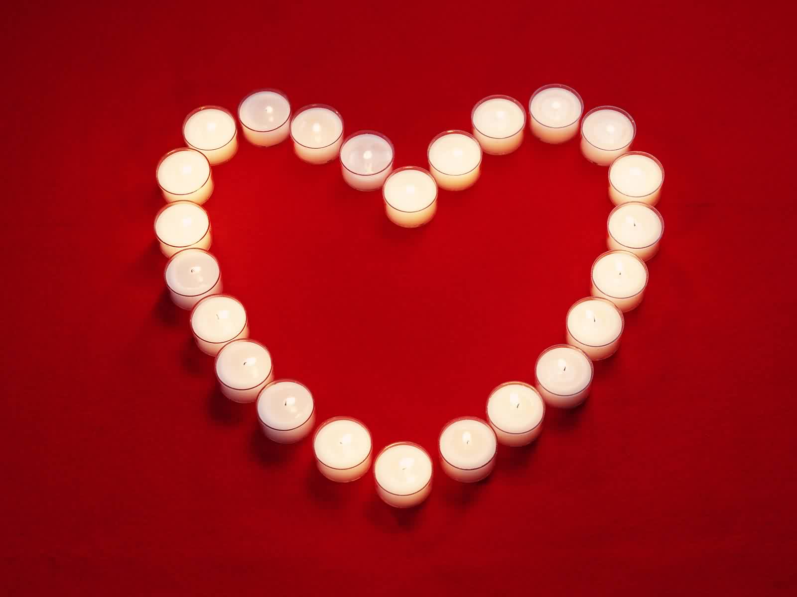White candles heart wallpaper. White candles heart